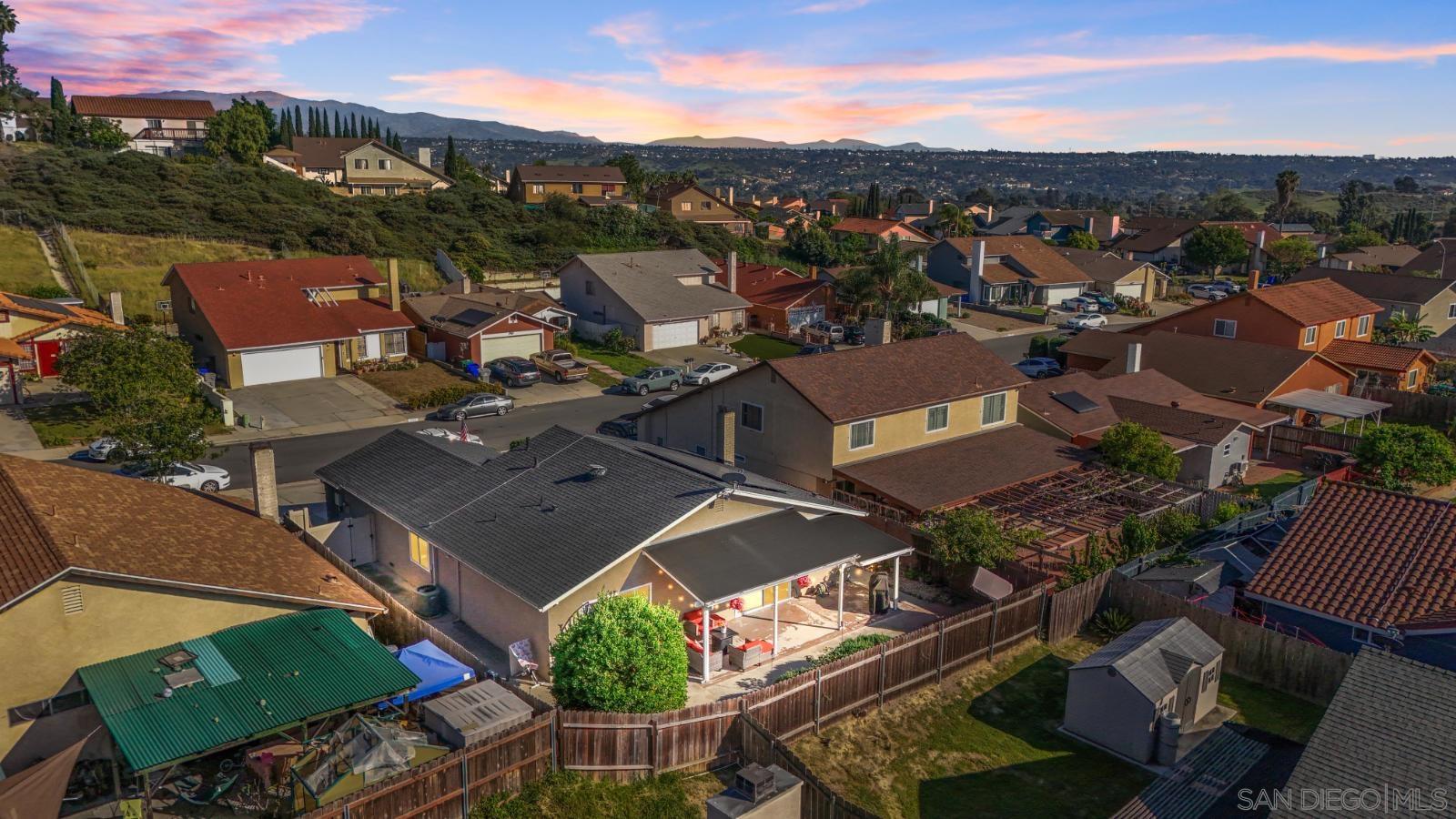 Detail Gallery Image 25 of 29 For 7454  Gayneswood, San Diego,  CA 92139 - 3 Beds | 2 Baths