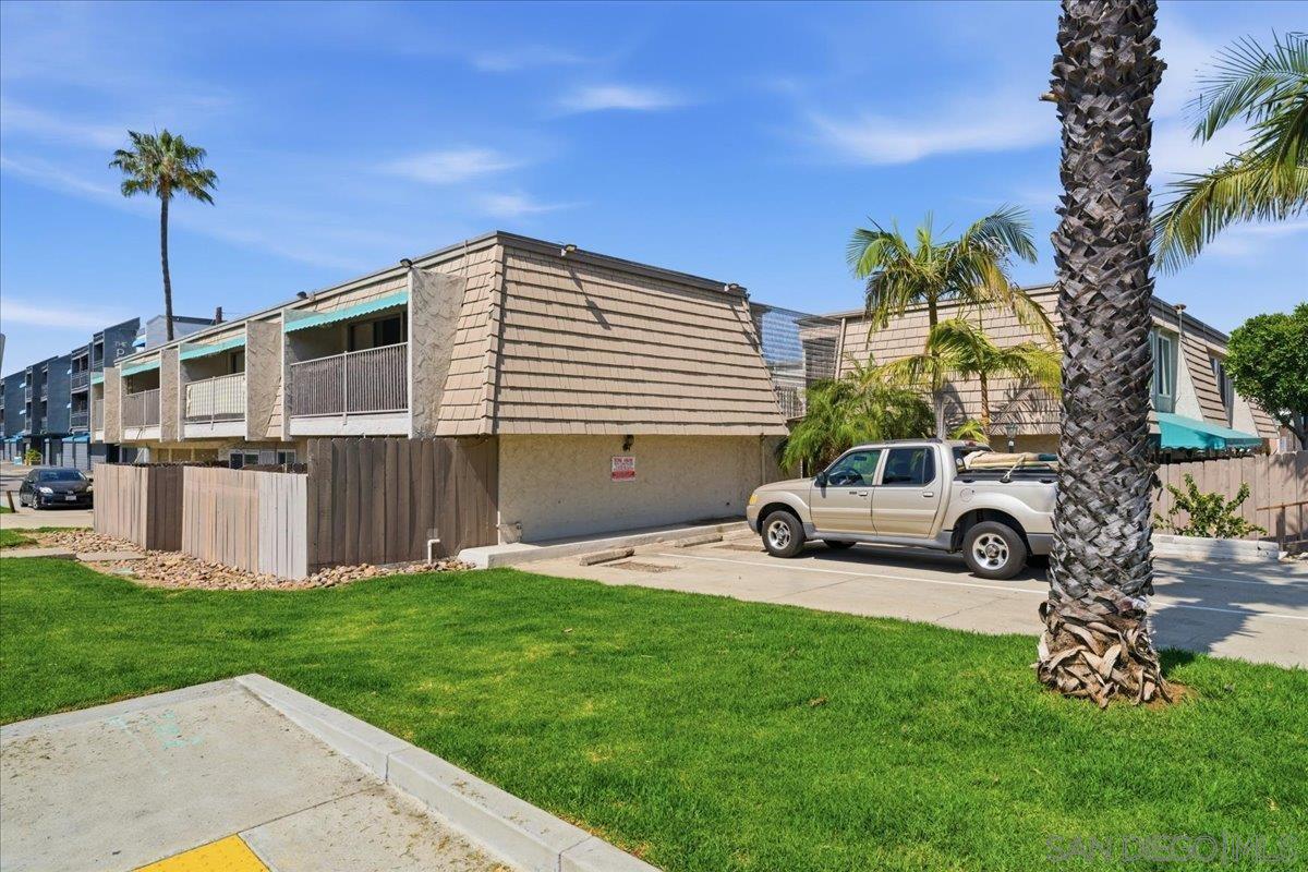 Detail Gallery Image 22 of 22 For 4404  Bond St.  #C,  San Diego,  CA 92109 - 1 Beds | 1 Baths