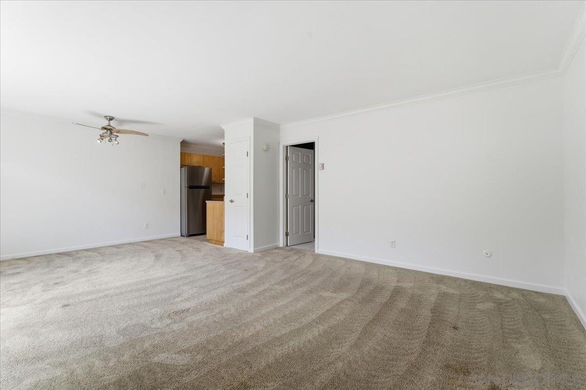 Detail Gallery Image 7 of 22 For 4404  Bond St.  #C,  San Diego,  CA 92109 - 1 Beds | 1 Baths