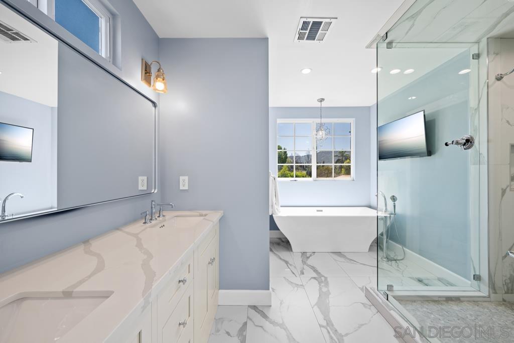 Detail Gallery Image 23 of 37 For 1622 W Oak, Burbank,  CA 91506 - 5 Beds | 3/1 Baths