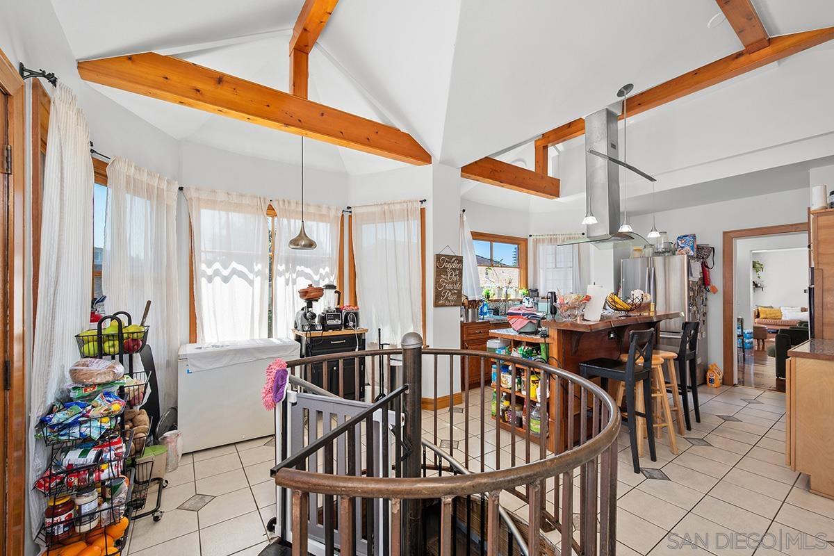 Detail Gallery Image 17 of 52 For 637  19th Street, San Diego,  CA 92102 - 4 Beds | 3/1 Baths