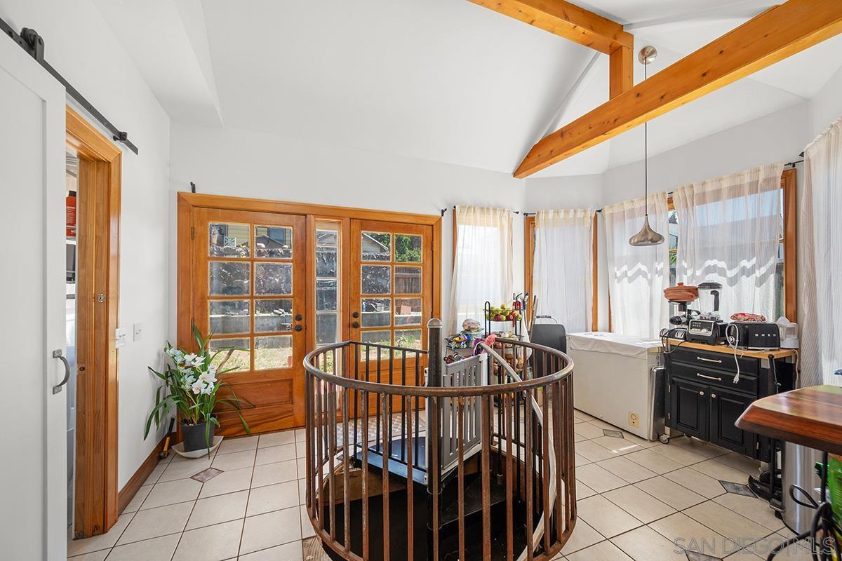 Detail Gallery Image 18 of 52 For 637  19th Street, San Diego,  CA 92102 - 4 Beds | 3/1 Baths