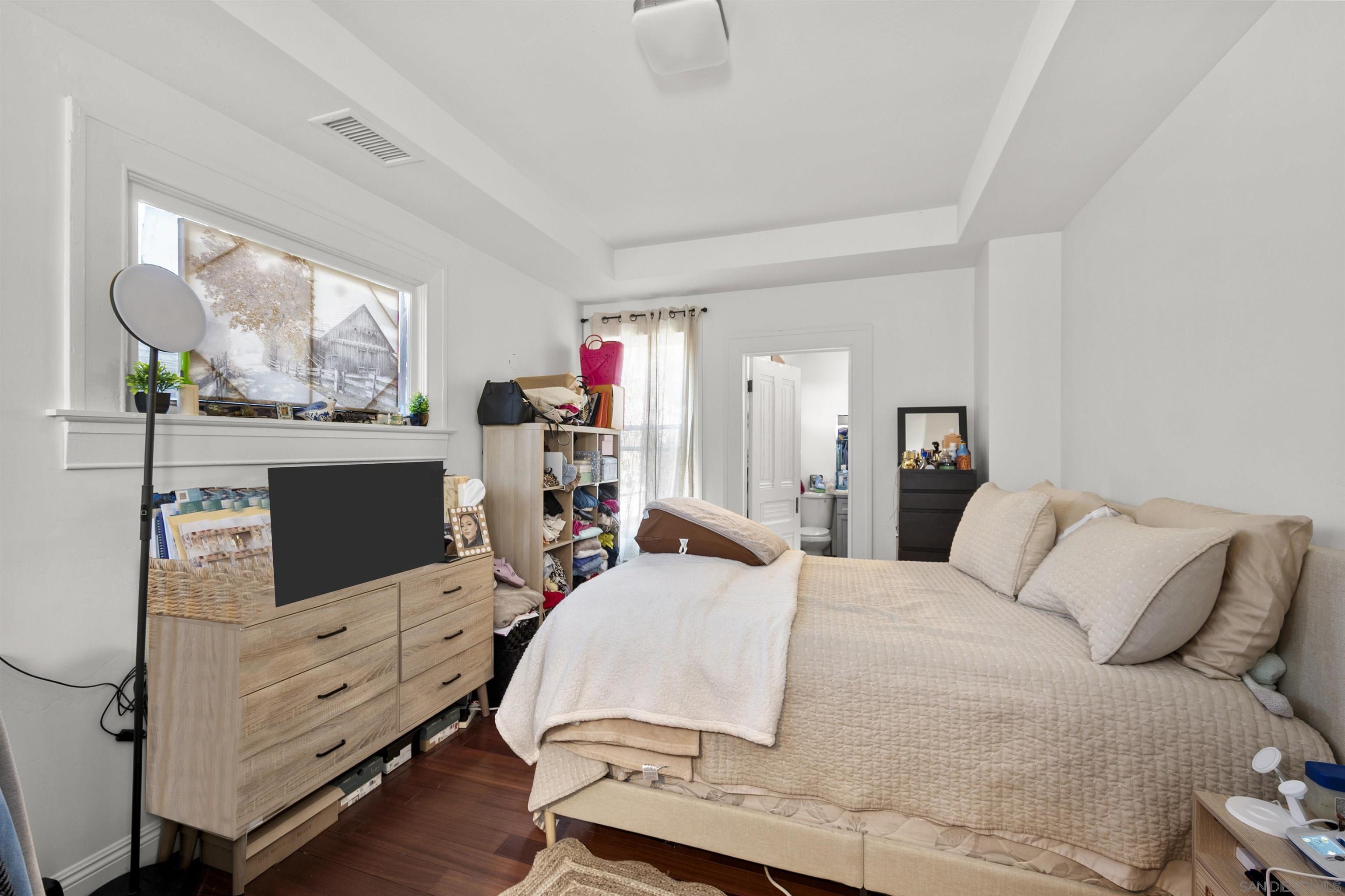 Detail Gallery Image 20 of 52 For 637  19th Street, San Diego,  CA 92102 - 4 Beds | 3/1 Baths