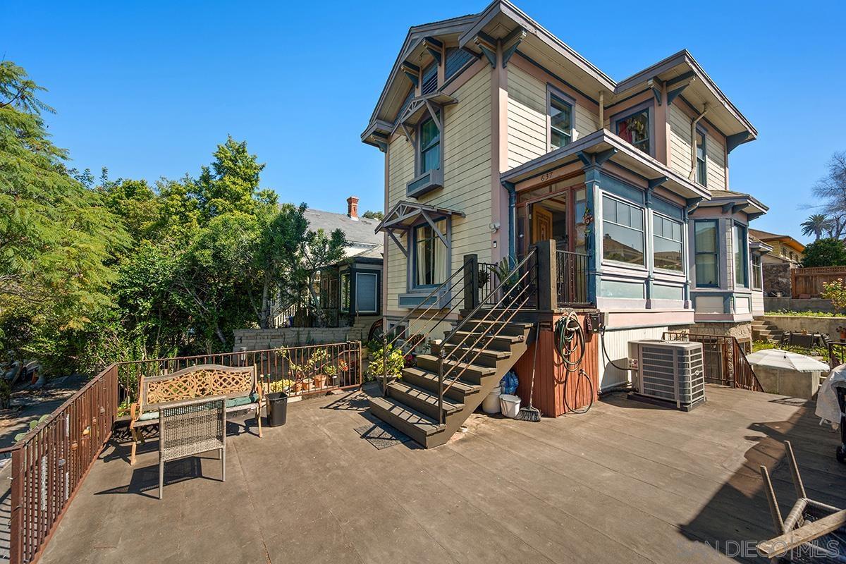 Detail Gallery Image 3 of 52 For 637  19th Street, San Diego,  CA 92102 - 4 Beds | 3/1 Baths