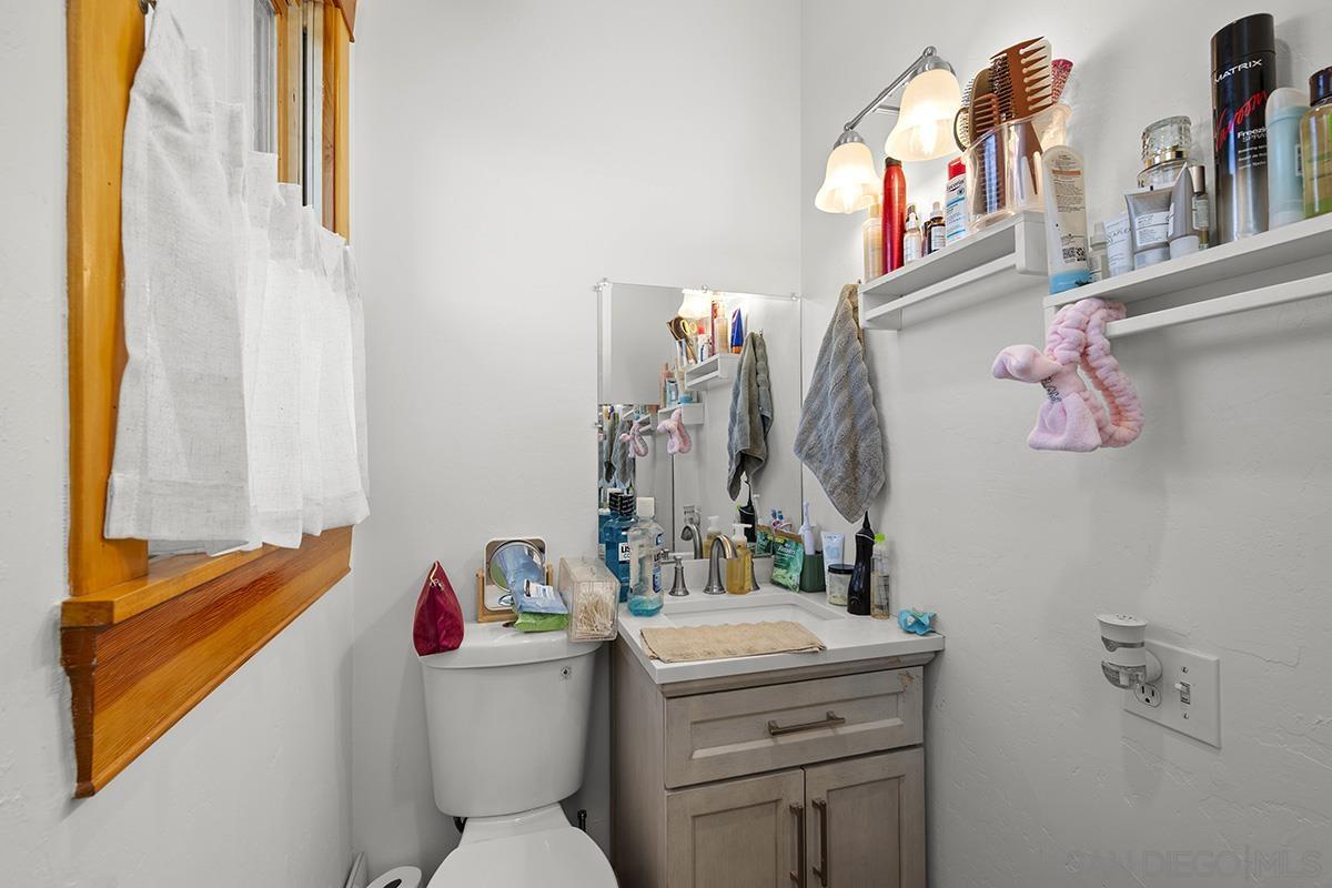 Detail Gallery Image 29 of 52 For 637  19th Street, San Diego,  CA 92102 - 4 Beds | 3/1 Baths