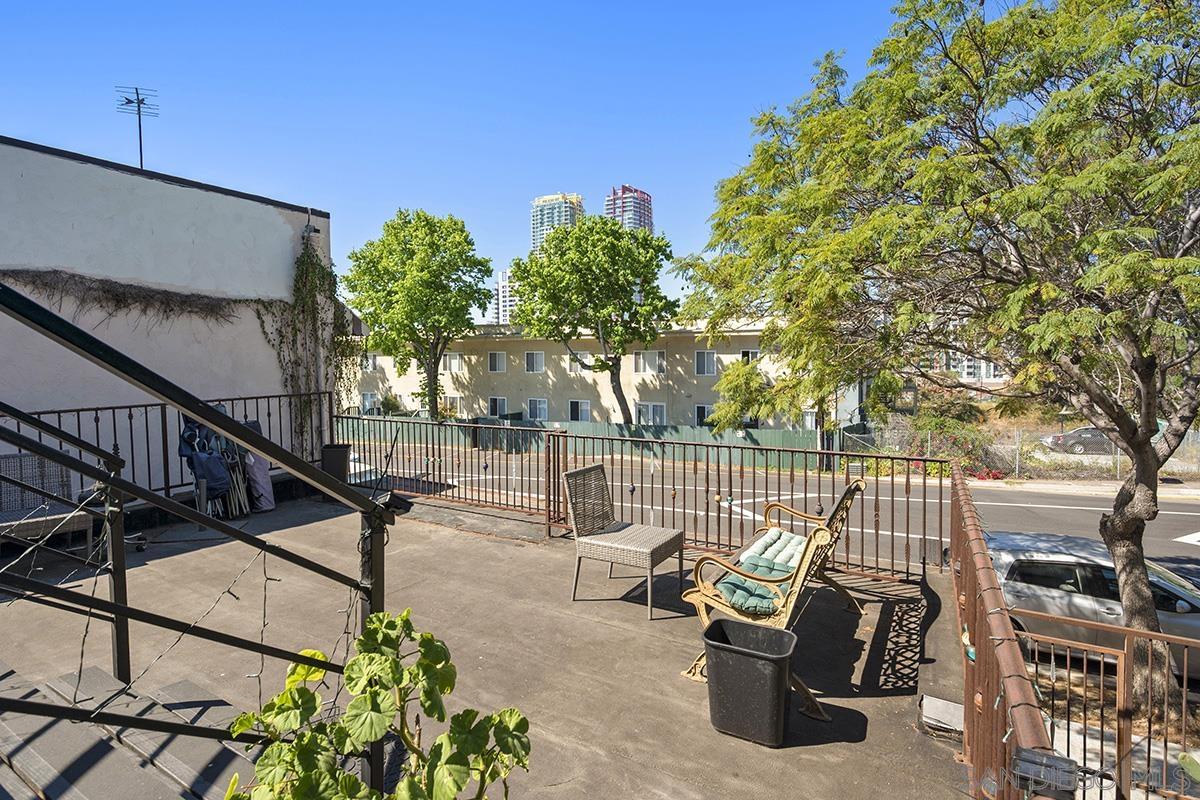 Detail Gallery Image 7 of 52 For 637  19th Street, San Diego,  CA 92102 - 4 Beds | 3/1 Baths