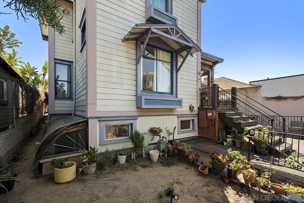 Detail Gallery Image 8 of 52 For 637  19th Street, San Diego,  CA 92102 - 4 Beds | 3/1 Baths