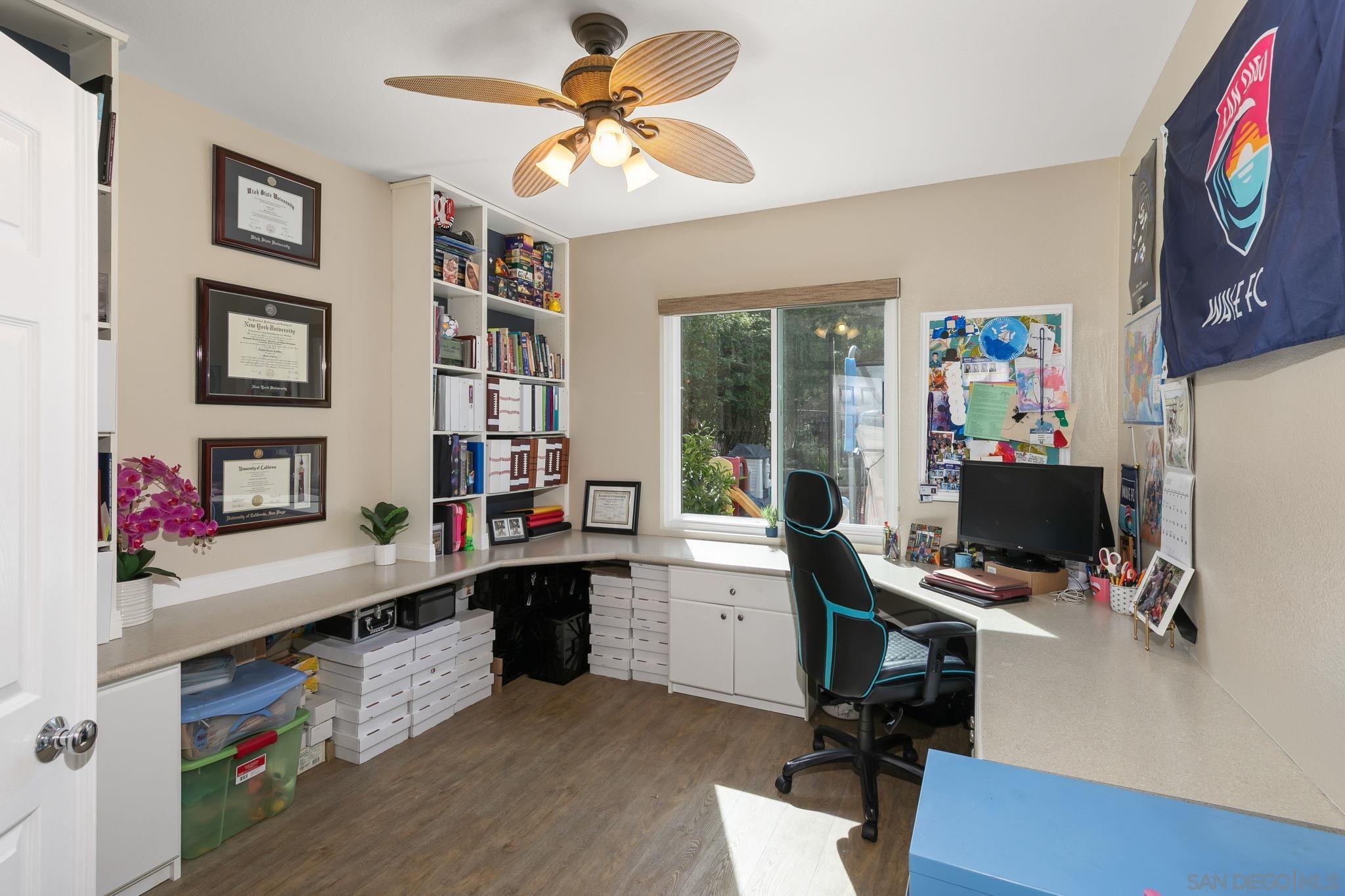 Detail Gallery Image 16 of 50 For 12820  Hideaway Ln, San Diego,  CA 92131 - 5 Beds | 3/1 Baths