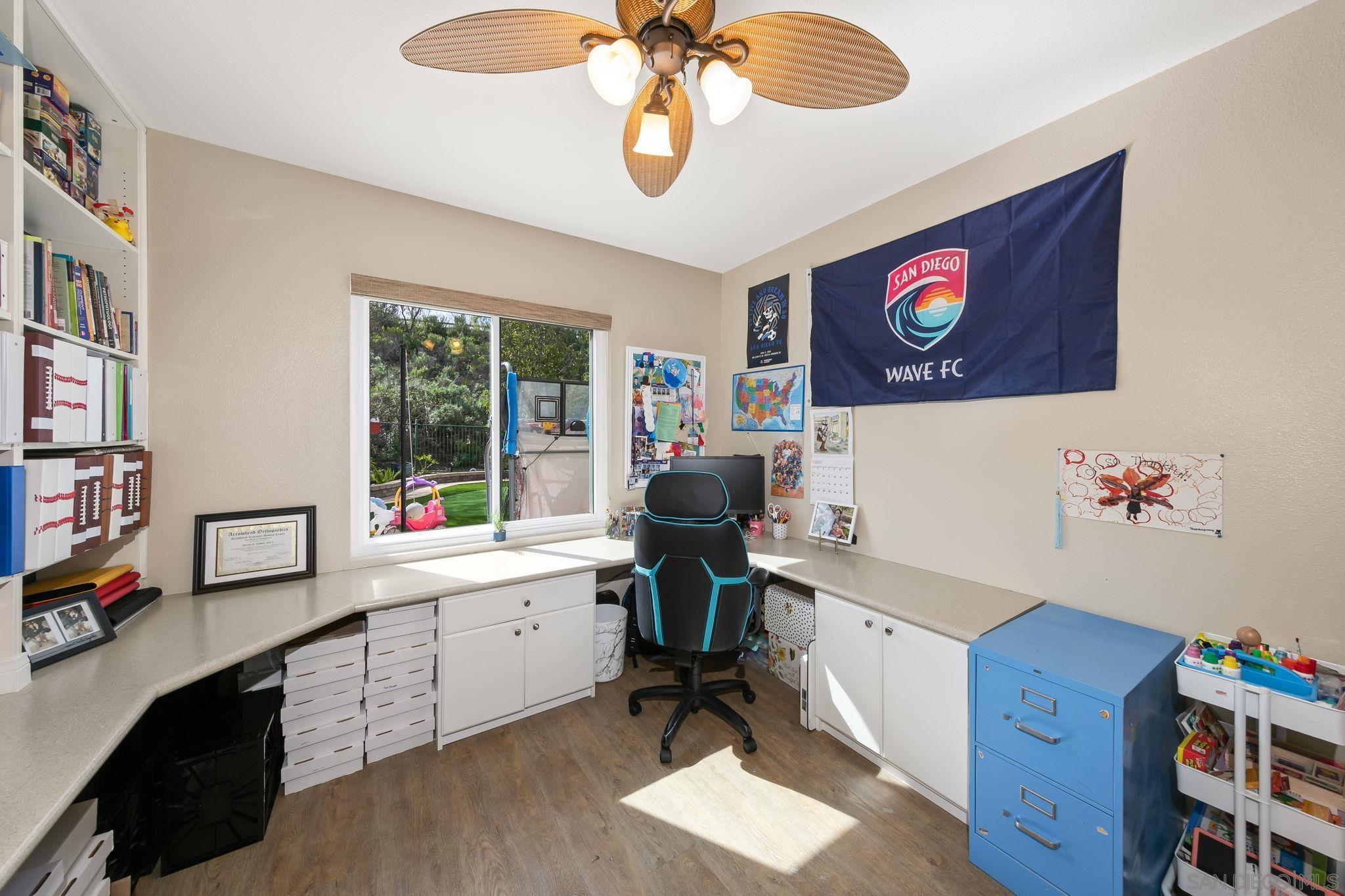 Detail Gallery Image 17 of 50 For 12820  Hideaway Ln, San Diego,  CA 92131 - 5 Beds | 3/1 Baths