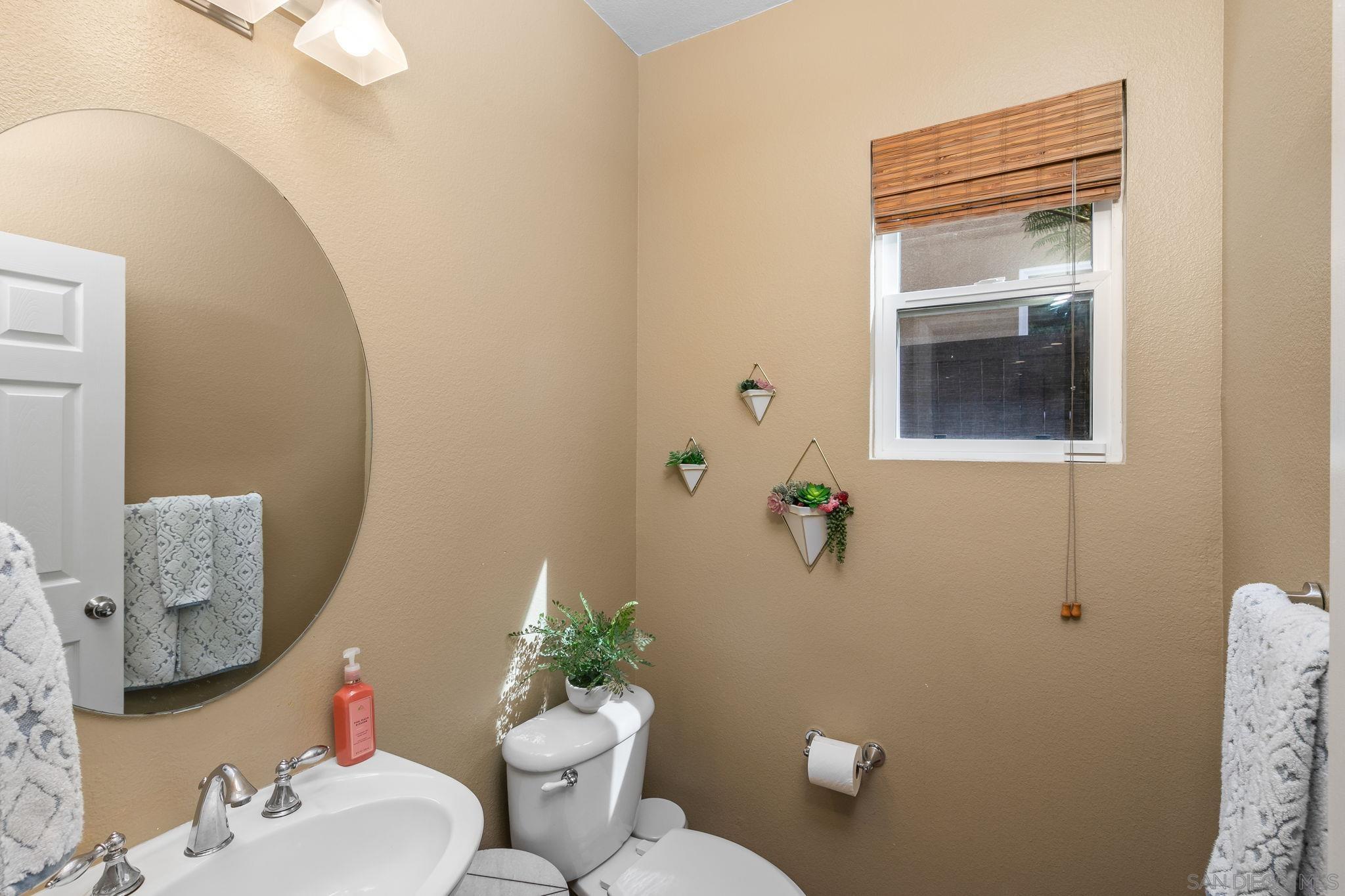 Detail Gallery Image 18 of 50 For 12820  Hideaway Ln, San Diego,  CA 92131 - 5 Beds | 3/1 Baths