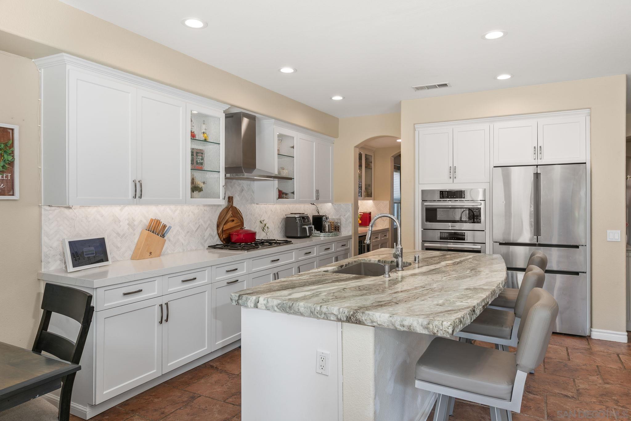 Detail Gallery Image 4 of 50 For 12820  Hideaway Ln, San Diego,  CA 92131 - 5 Beds | 3/1 Baths