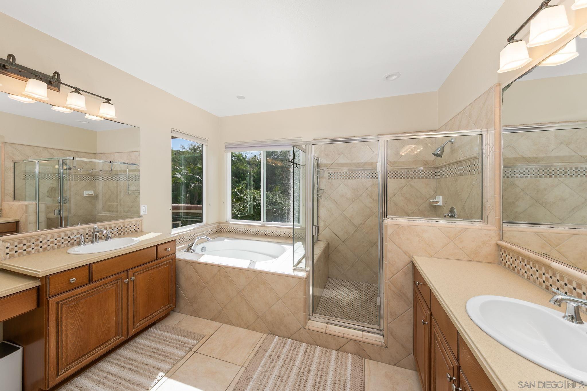 Detail Gallery Image 36 of 50 For 12820  Hideaway Ln, San Diego,  CA 92131 - 5 Beds | 3/1 Baths