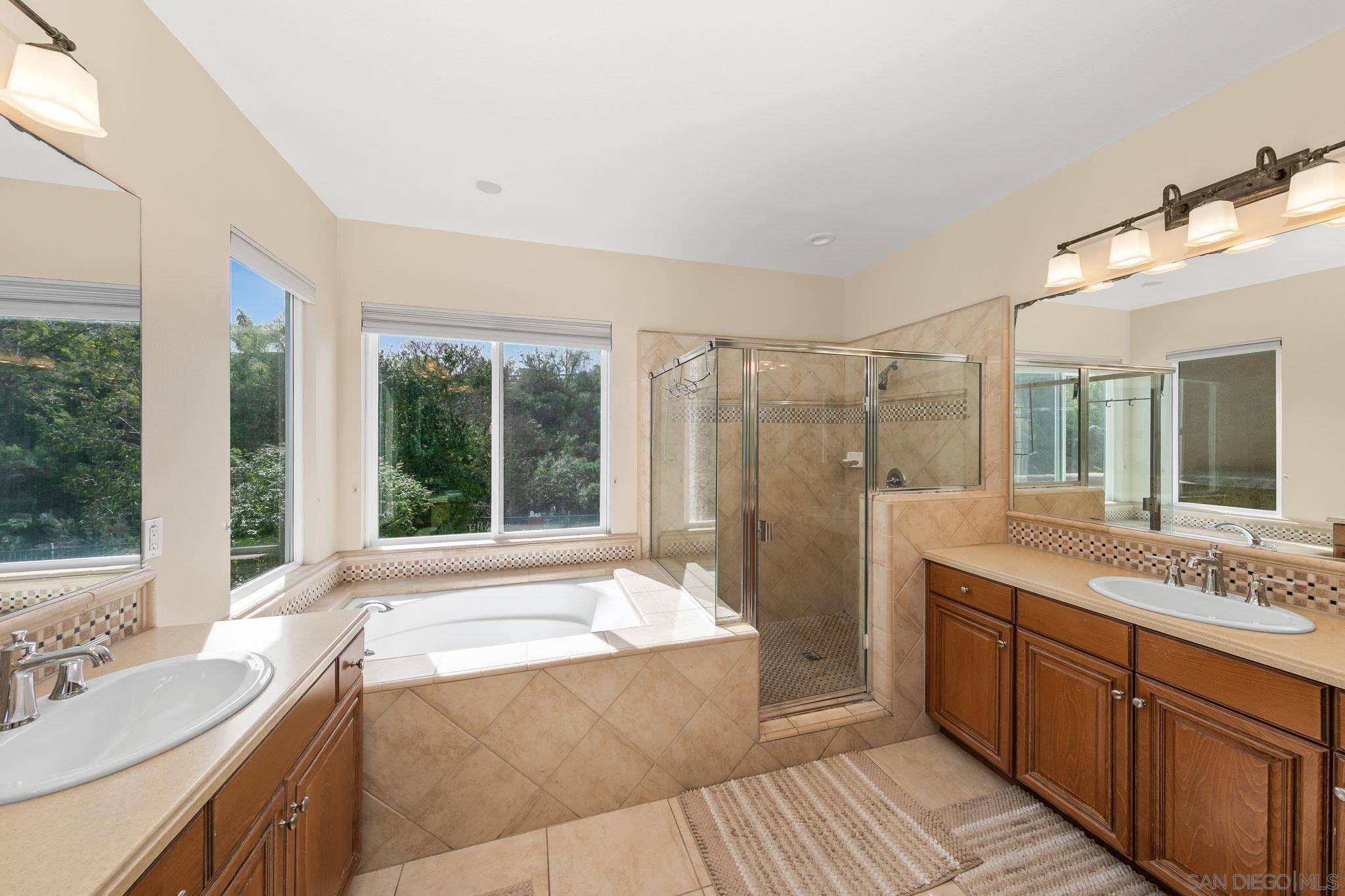 Detail Gallery Image 37 of 50 For 12820  Hideaway Ln, San Diego,  CA 92131 - 5 Beds | 3/1 Baths