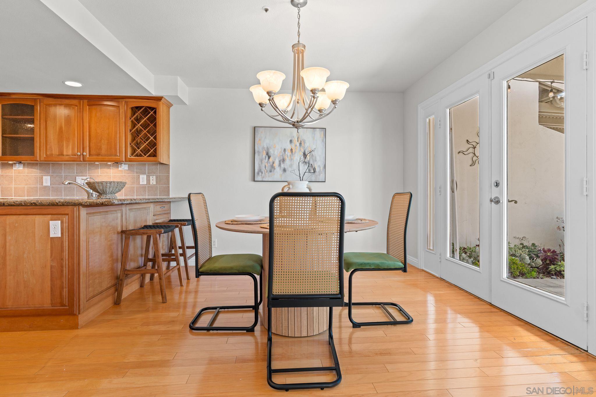 Detail Gallery Image 12 of 43 For 4817  Windjammer Way, Carlsbad,  CA 92008 - 3 Beds | 2/1 Baths