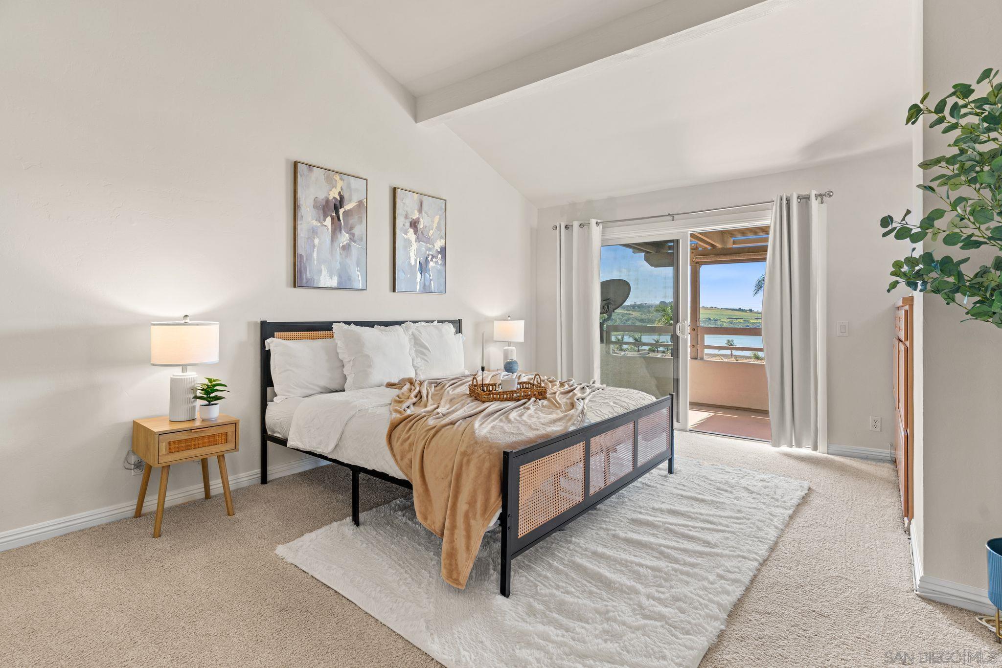 Detail Gallery Image 21 of 43 For 4817  Windjammer Way, Carlsbad,  CA 92008 - 3 Beds | 2/1 Baths