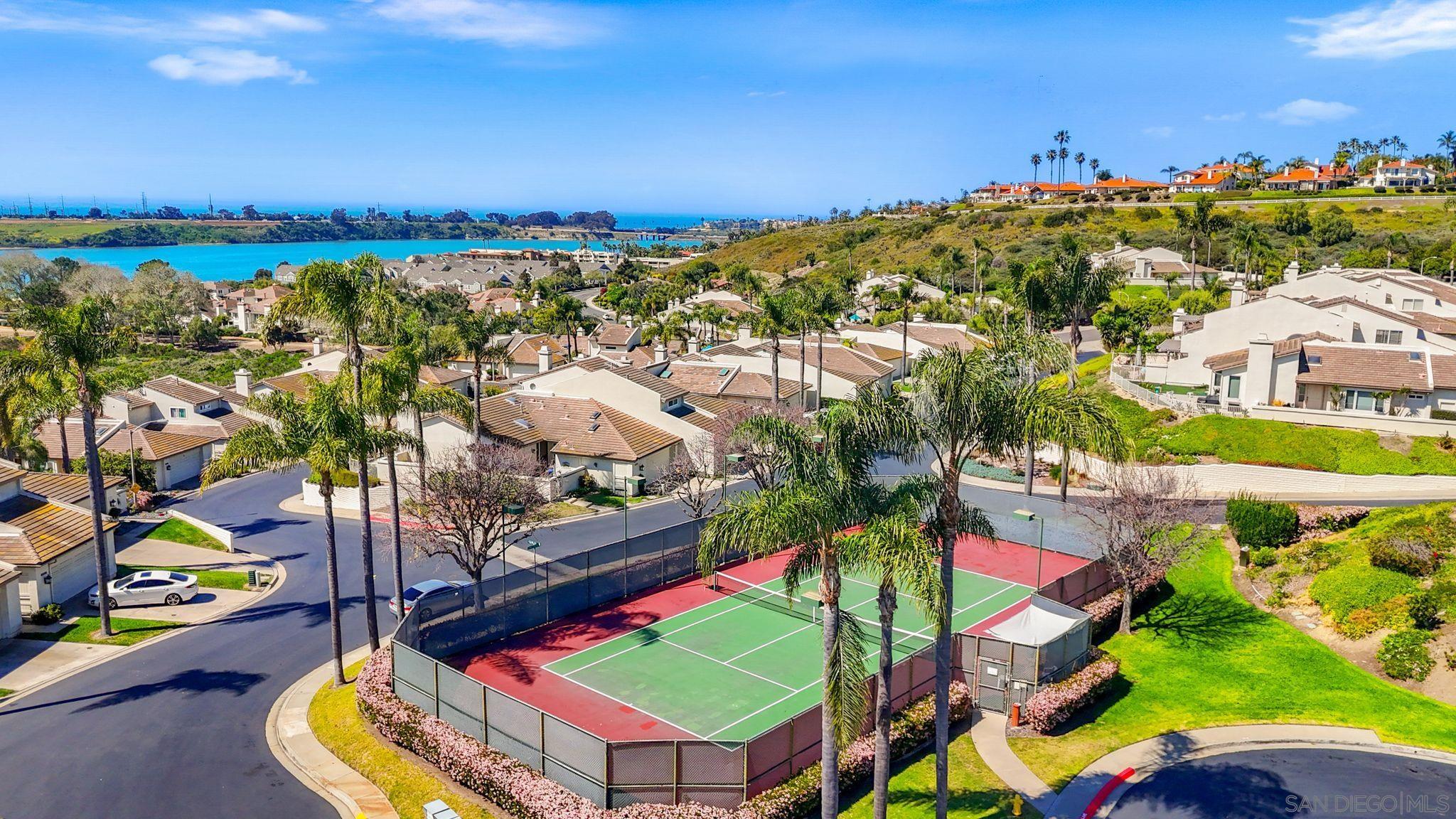 Detail Gallery Image 38 of 43 For 4817  Windjammer Way, Carlsbad,  CA 92008 - 3 Beds | 2/1 Baths