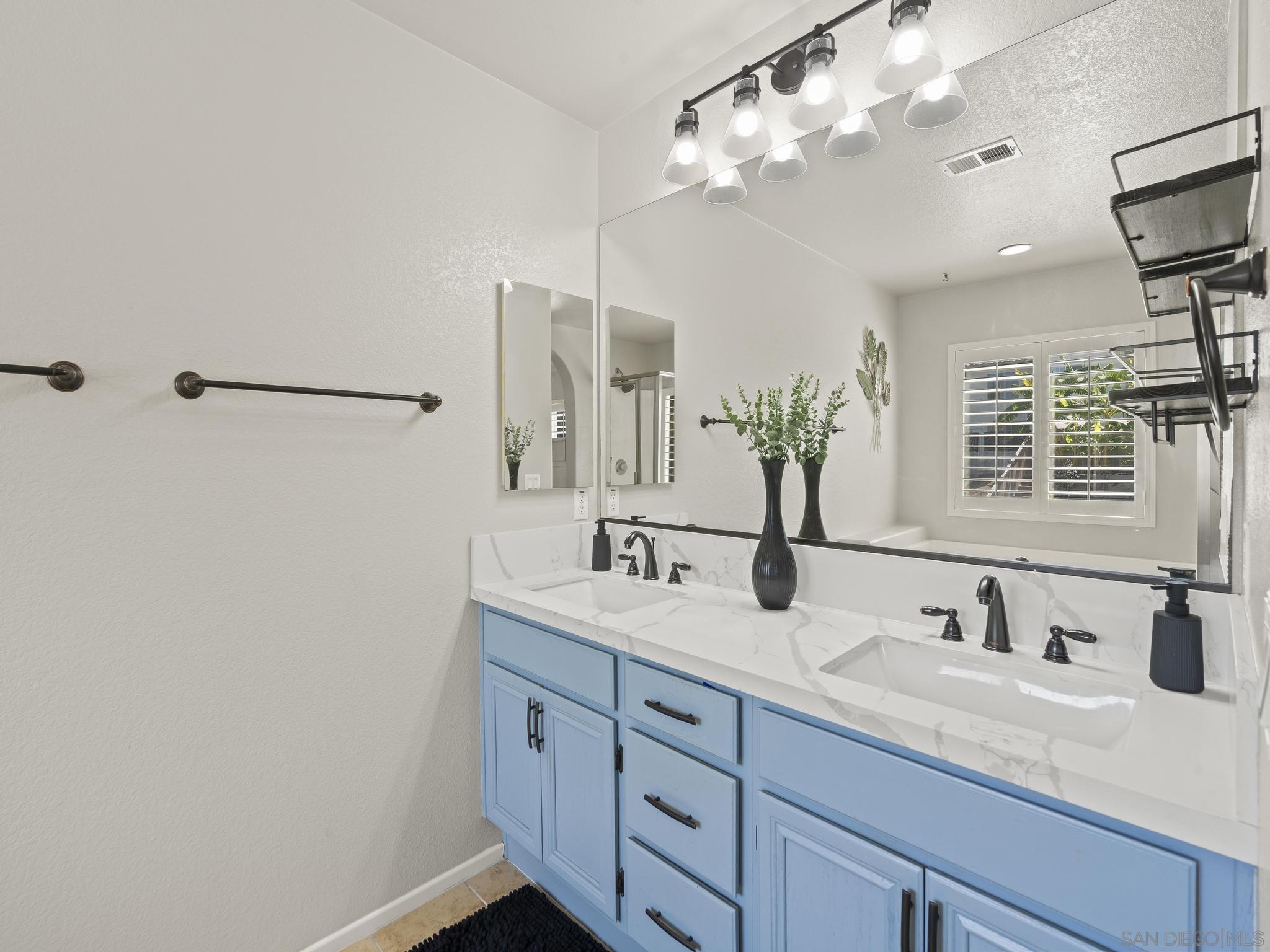 Detail Gallery Image 30 of 67 For 2034  Mount Langley, Chula Vista,  CA 91913 - 5 Beds | 3 Baths