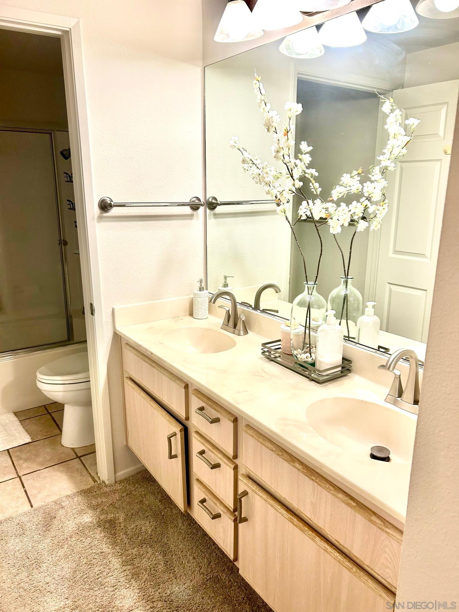 Front Image Thumbnail for SD260006862