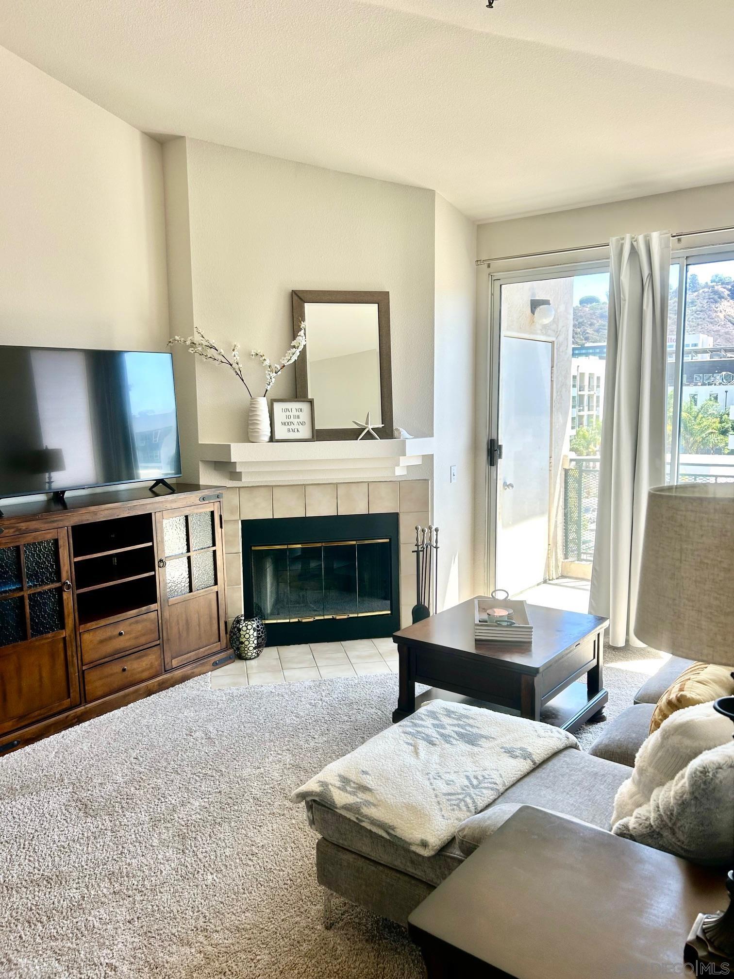 Detail Gallery Image 4 of 11 For 640  Camino De La Reina  #1405,  San Diego,  CA 92108 - 1 Beds | 1 Baths