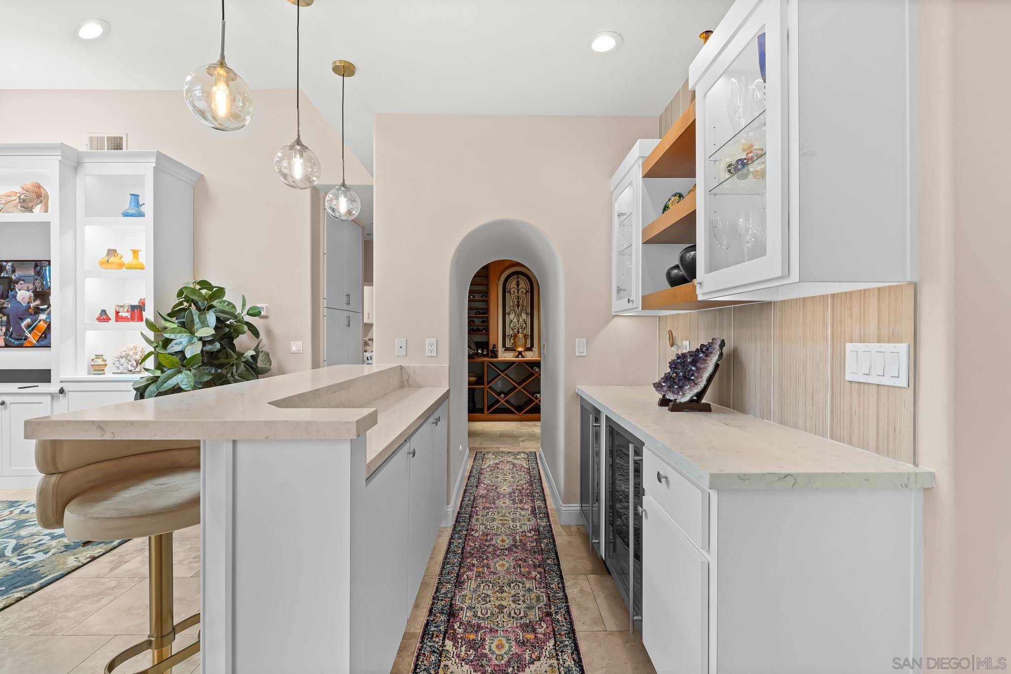 Detail Gallery Image 12 of 49 For 3369  Rocking Horse Cir, Encinitas,  CA 92024 - 5 Beds | 6/1 Baths