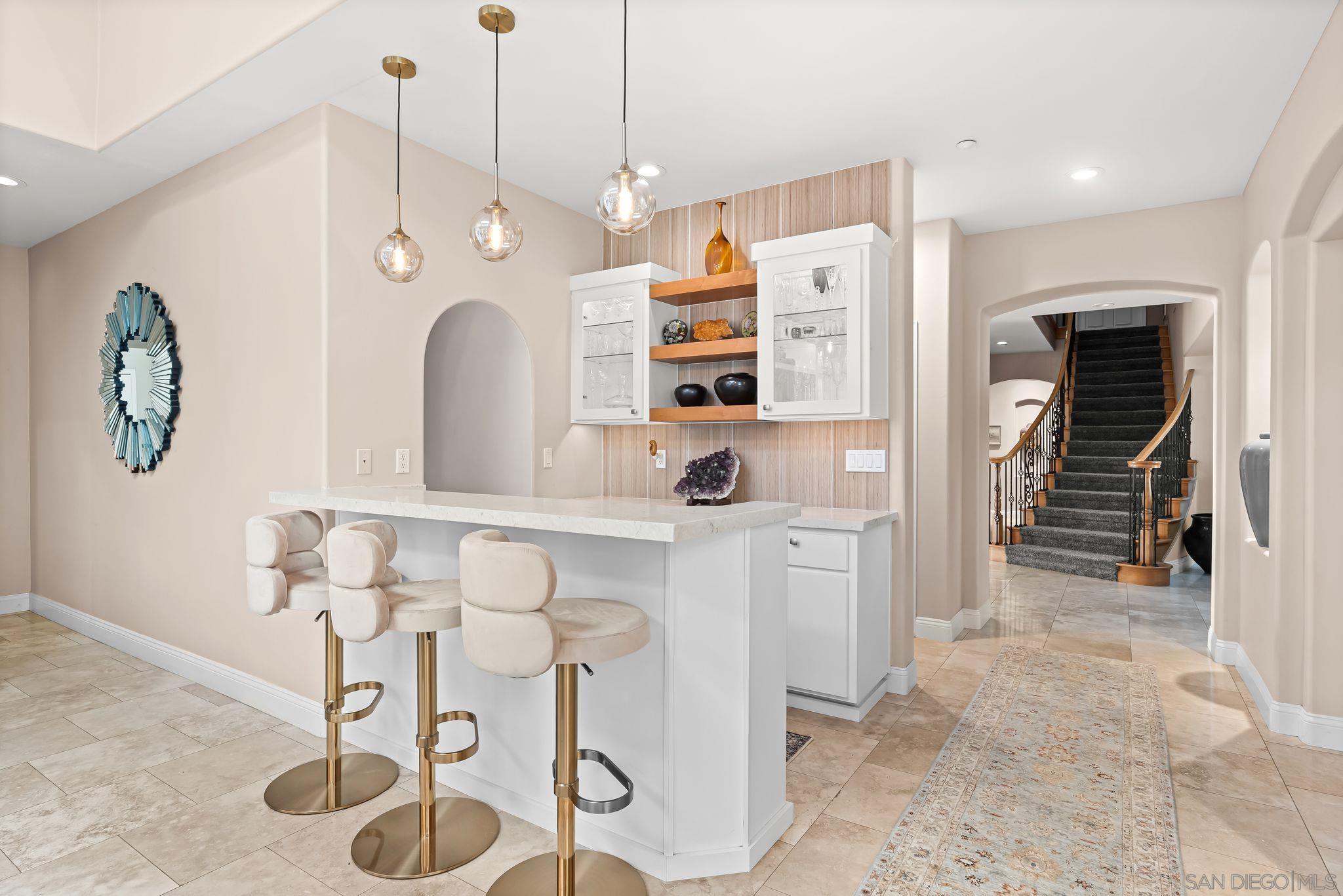 Detail Gallery Image 13 of 49 For 3369  Rocking Horse Cir, Encinitas,  CA 92024 - 5 Beds | 6/1 Baths