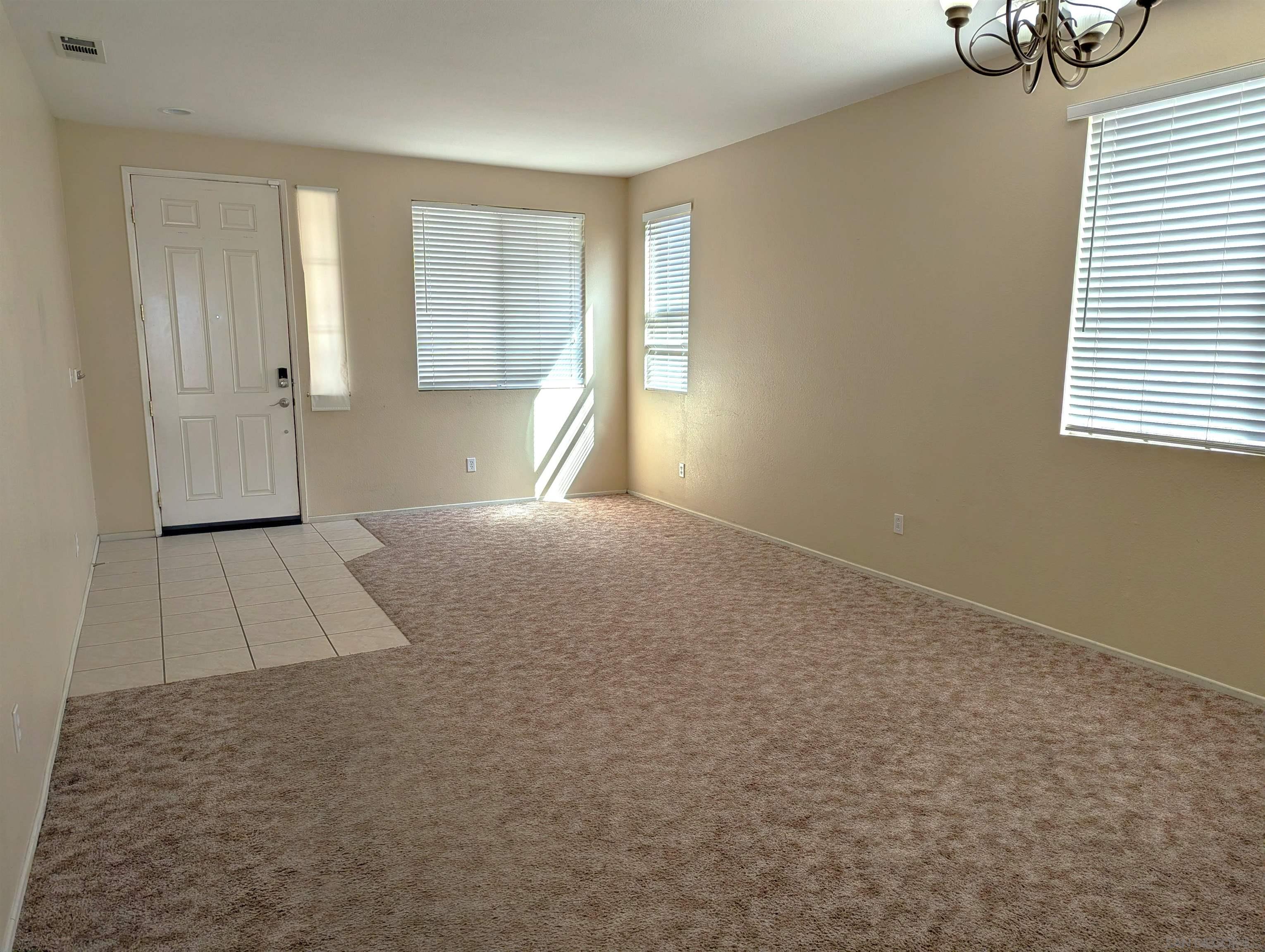 Detail Gallery Image 13 of 27 For 13254  High Mesa, Victorville,  CA 92395 - 3 Beds | 2 Baths