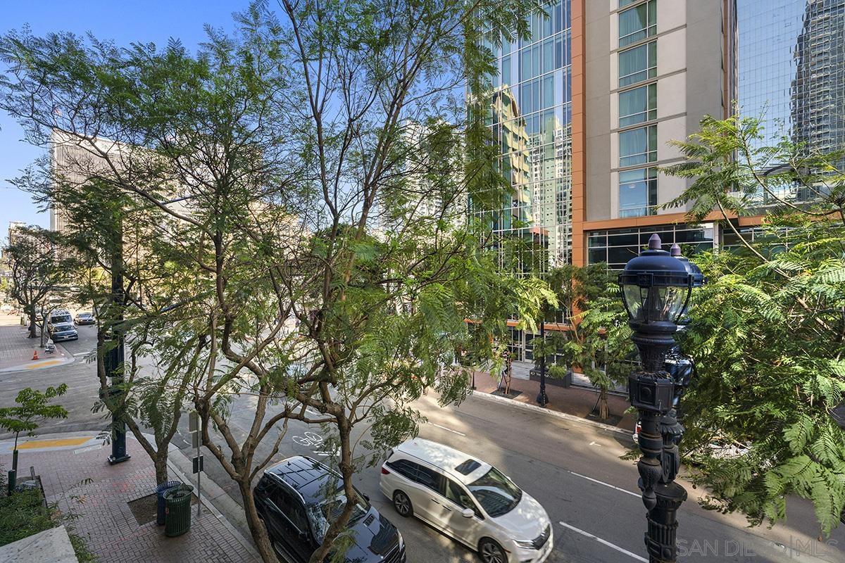 Detail Gallery Image 17 of 45 For 425 W Beech Street  #303,  San Diego,  CA 92101 - 2 Beds | 2 Baths