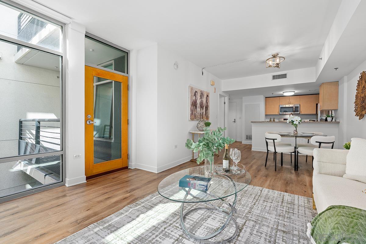 Detail Gallery Image 9 of 45 For 425 W Beech Street  #303,  San Diego,  CA 92101 - 2 Beds | 2 Baths