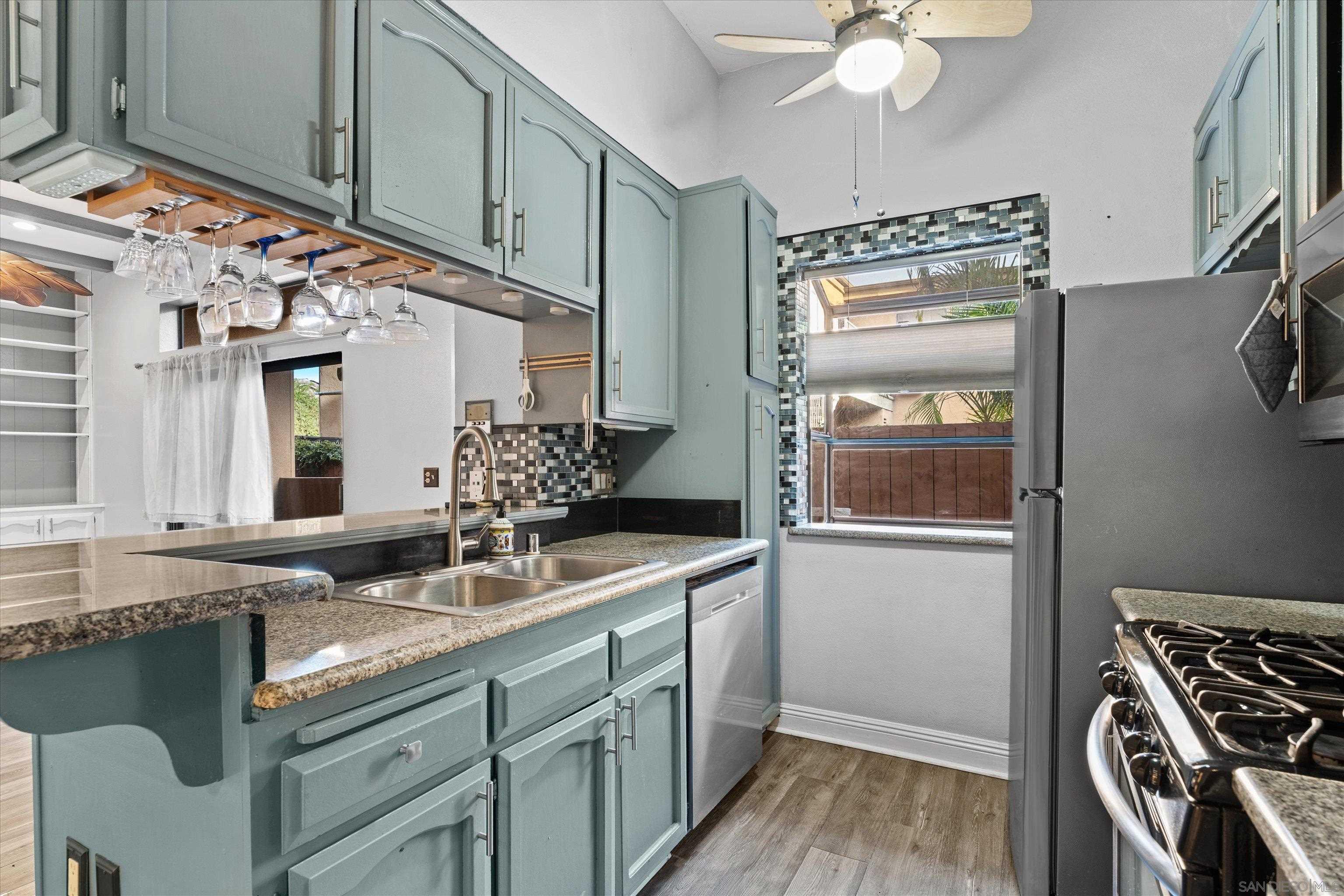 Detail Gallery Image 5 of 25 For 4514  51st  #2,  San Diego,  CA 92115 - 2 Beds | 2 Baths