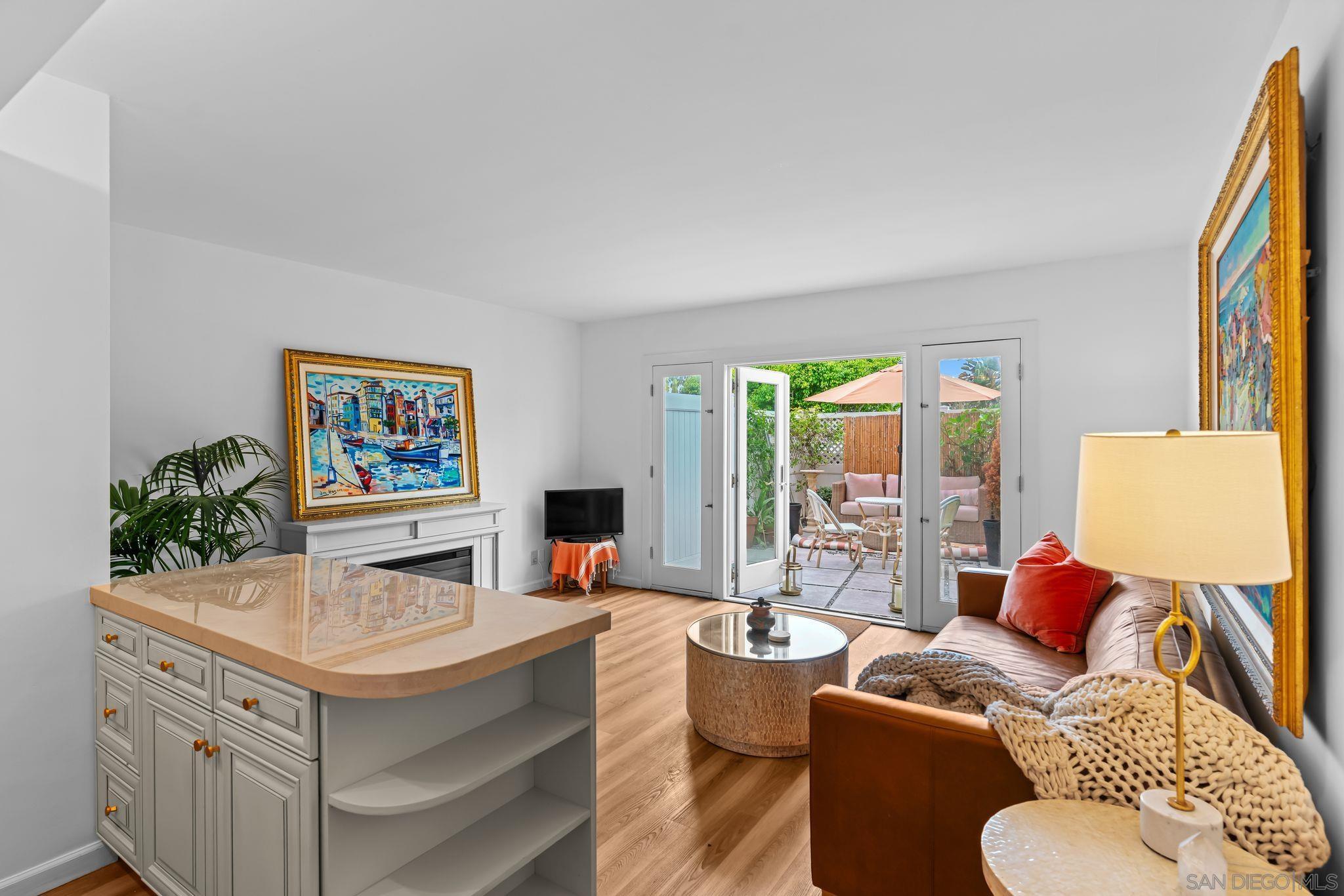 Detail Gallery Image 2 of 14 For 230  Prospect St  #12,  La Jolla,  CA 92037 - 0 Beds | 1 Baths