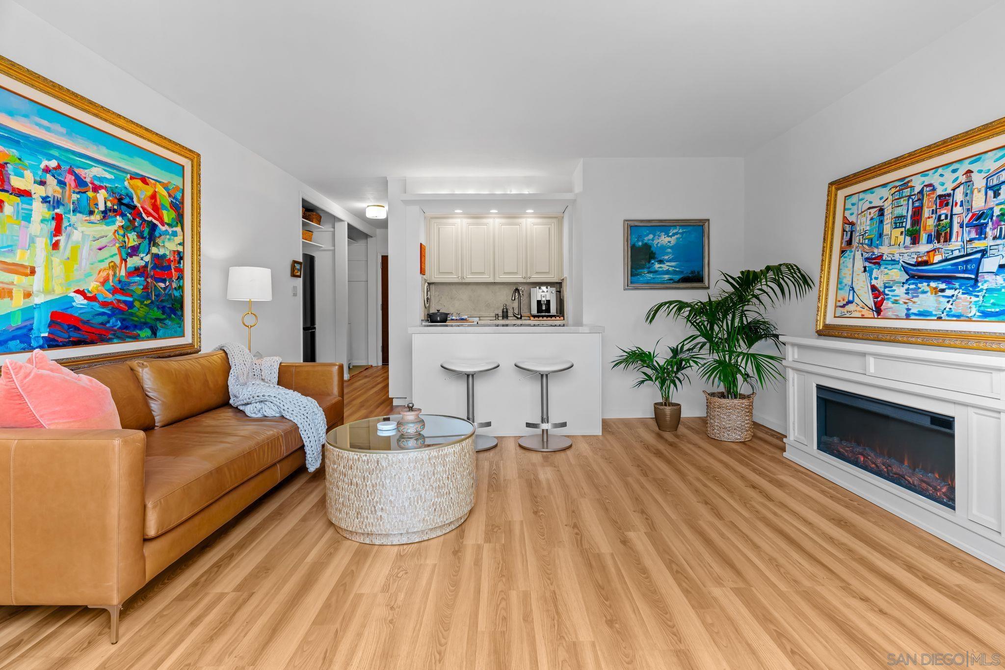 Detail Gallery Image 4 of 14 For 230  Prospect St  #12,  La Jolla,  CA 92037 - 0 Beds | 1 Baths