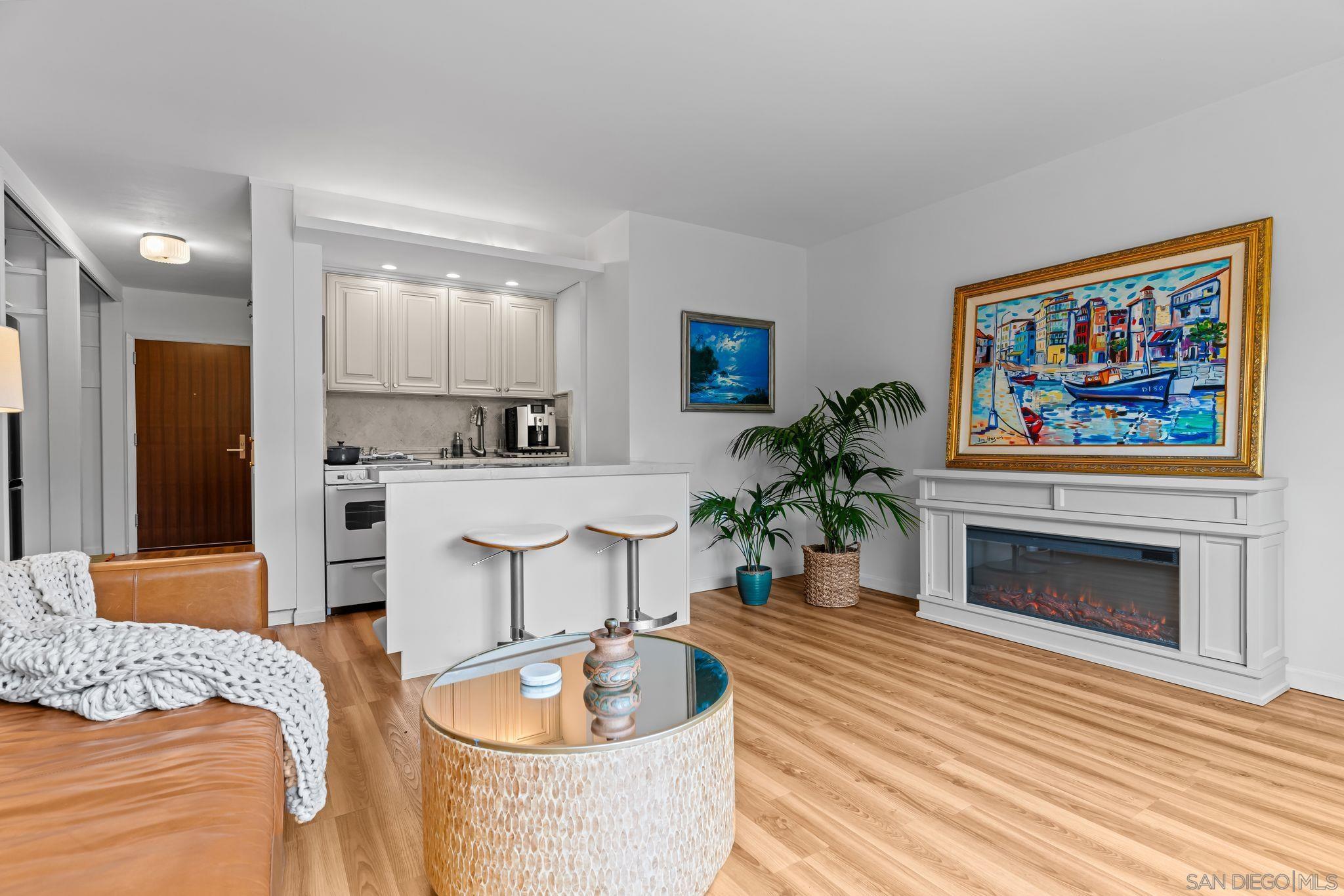 Detail Gallery Image 7 of 14 For 230  Prospect St  #12,  La Jolla,  CA 92037 - 0 Beds | 1 Baths