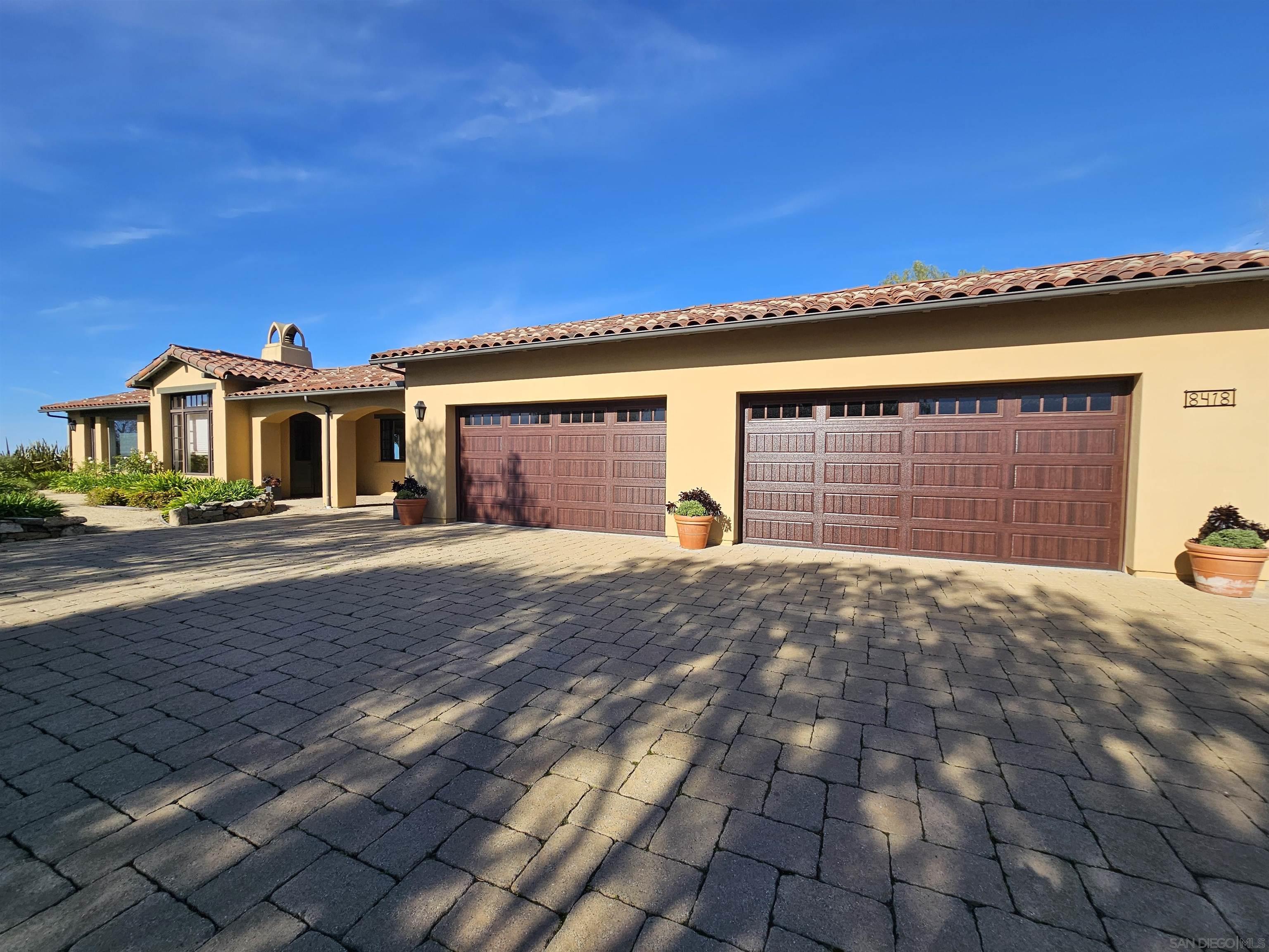 Front Image Thumbnail for SD260006878