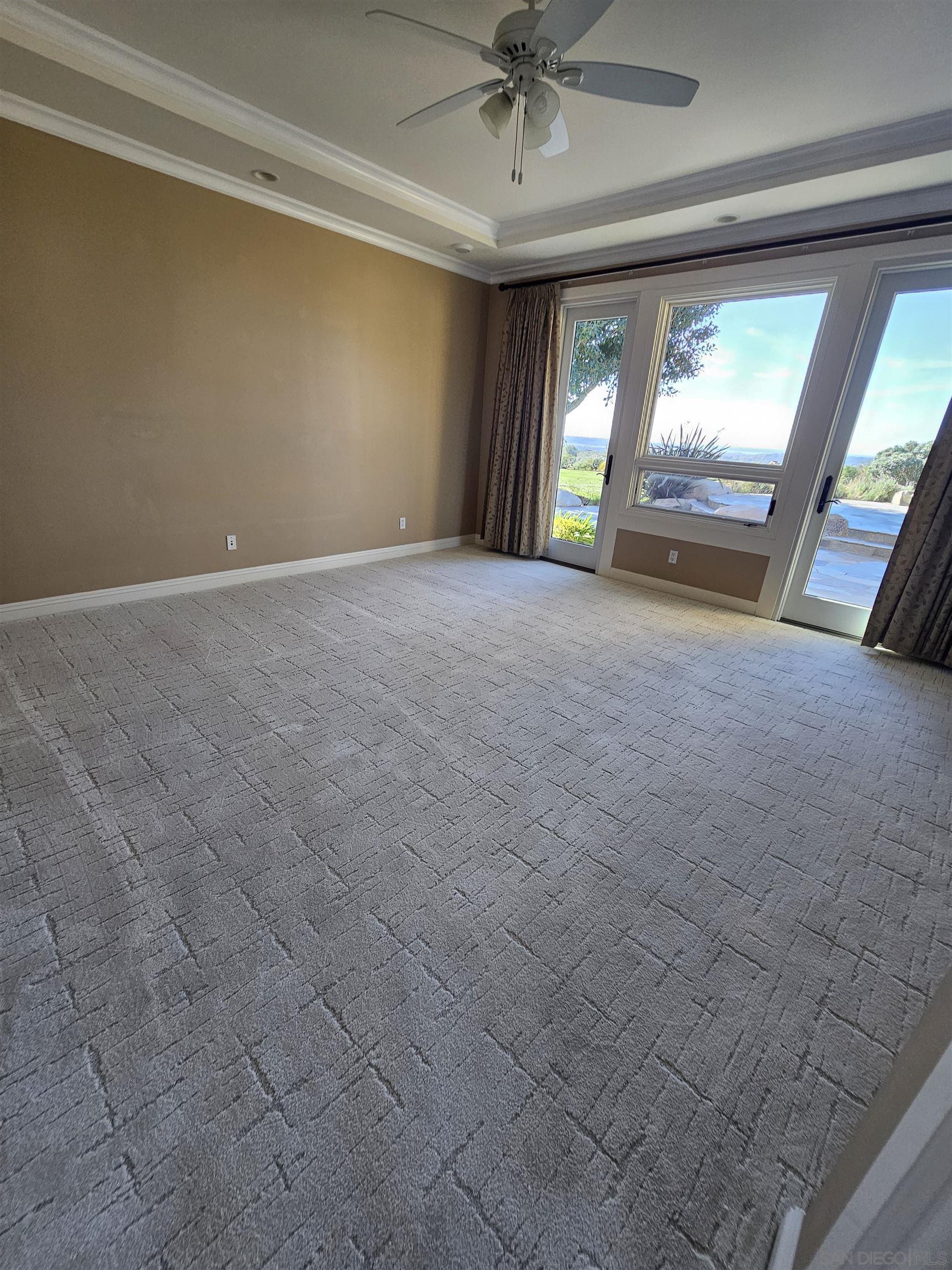 Detail Gallery Image 16 of 32 For 8418  Run of the Knolls, San Diego,  CA 92127 - 5 Beds | 5/1 Baths