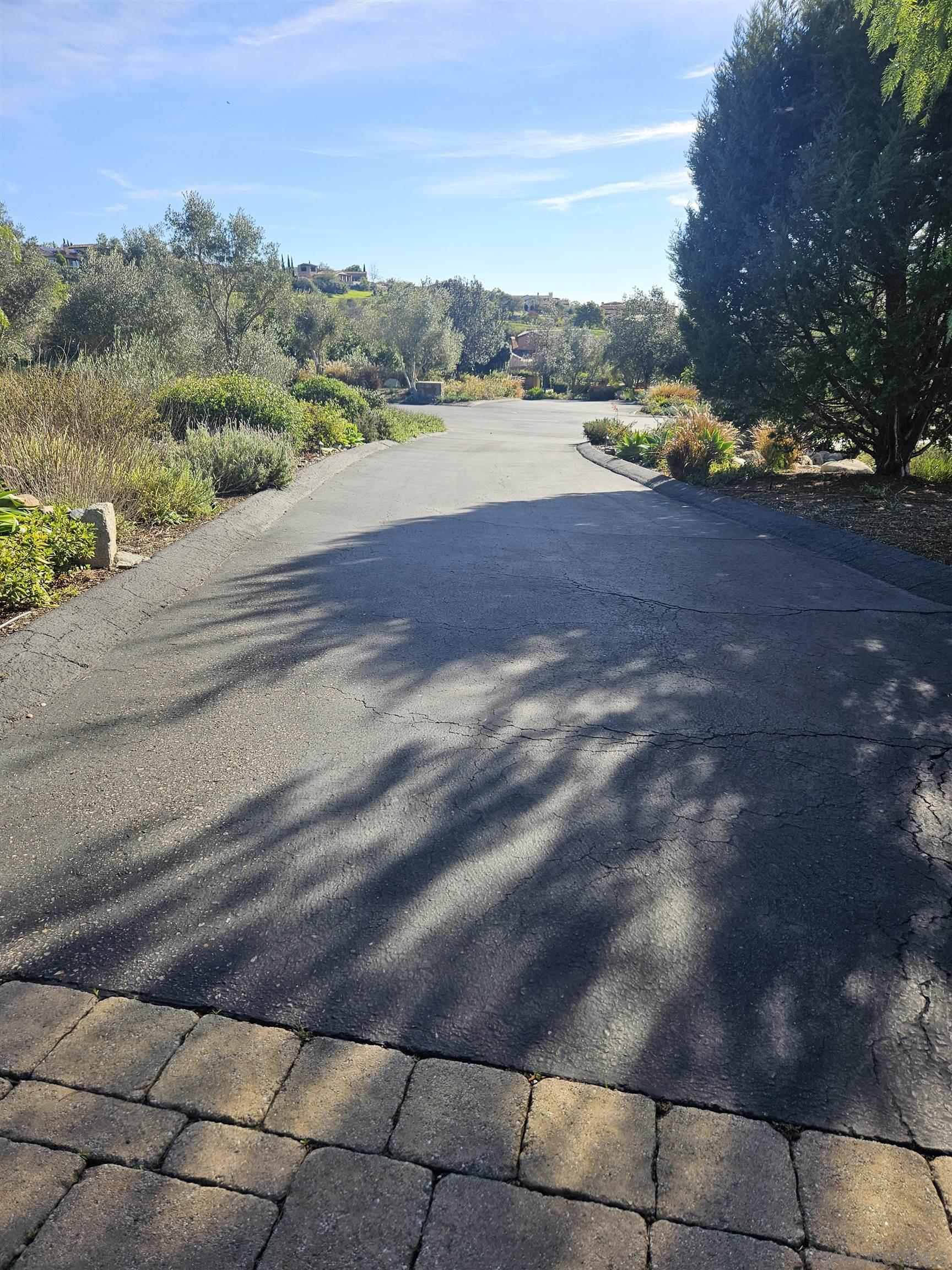 Detail Gallery Image 30 of 32 For 8418  Run of the Knolls, San Diego,  CA 92127 - 5 Beds | 5/1 Baths