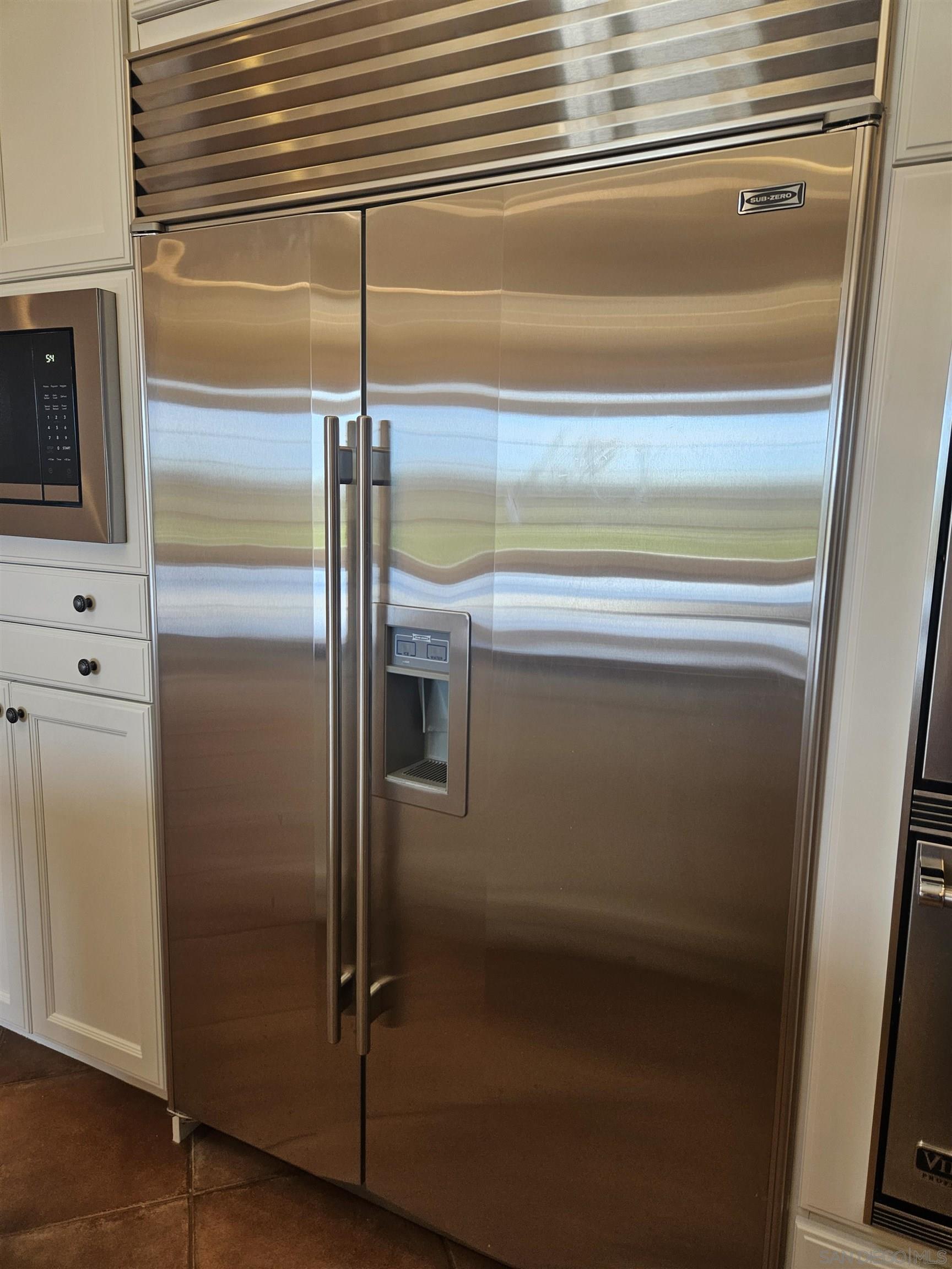 Detail Gallery Image 8 of 32 For 8418  Run of the Knolls, San Diego,  CA 92127 - 5 Beds | 5/1 Baths