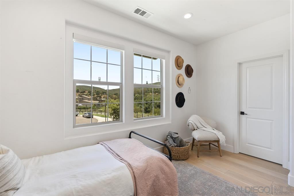 Detail Gallery Image 28 of 44 For 2984  Hayloft Pl, Escondido,  CA 92029 - 6 Beds | 4/1 Baths