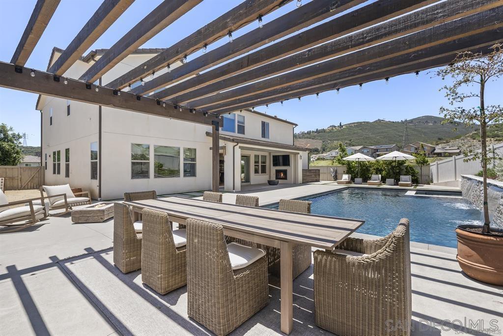 Detail Gallery Image 31 of 44 For 2984  Hayloft Pl, Escondido,  CA 92029 - 6 Beds | 4/1 Baths