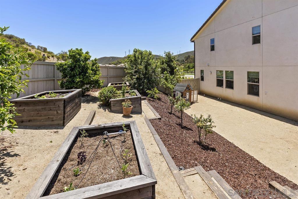 Detail Gallery Image 37 of 44 For 2984  Hayloft Pl, Escondido,  CA 92029 - 6 Beds | 4/1 Baths