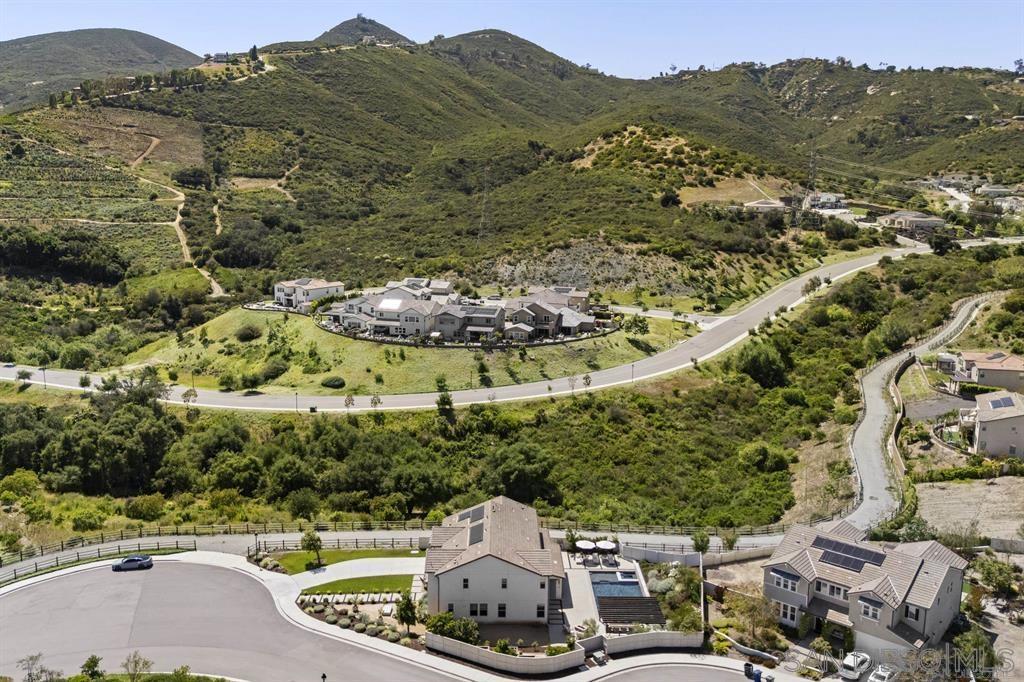 Detail Gallery Image 40 of 44 For 2984  Hayloft Pl, Escondido,  CA 92029 - 6 Beds | 4/1 Baths