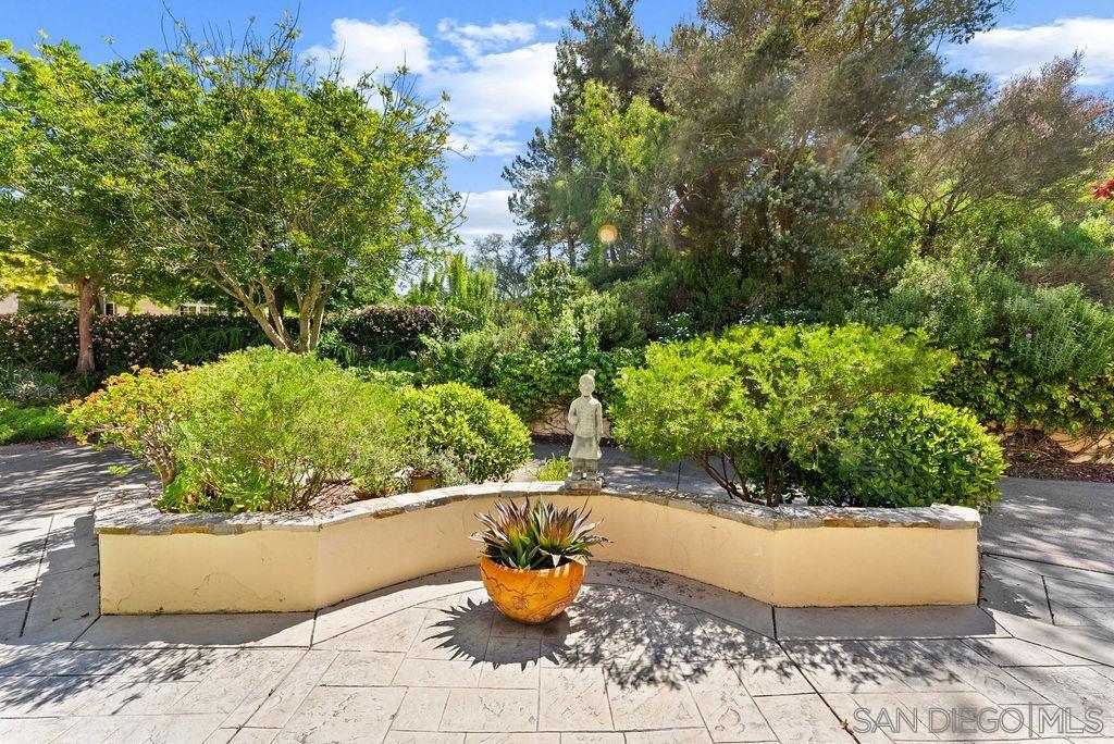 Detail Gallery Image 11 of 52 For 14104  Dalia Drive, Rancho Santa Fe,  CA 92067 - 4 Beds | 4/1 Baths