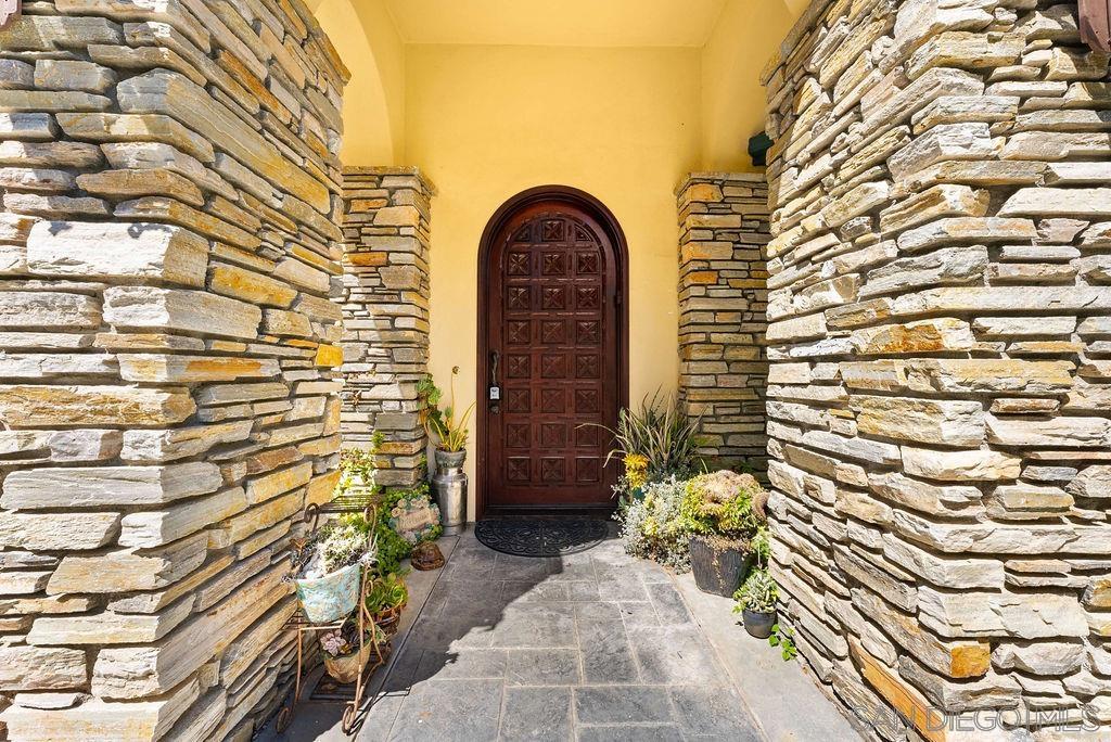 Detail Gallery Image 12 of 52 For 14104  Dalia Drive, Rancho Santa Fe,  CA 92067 - 4 Beds | 4/1 Baths