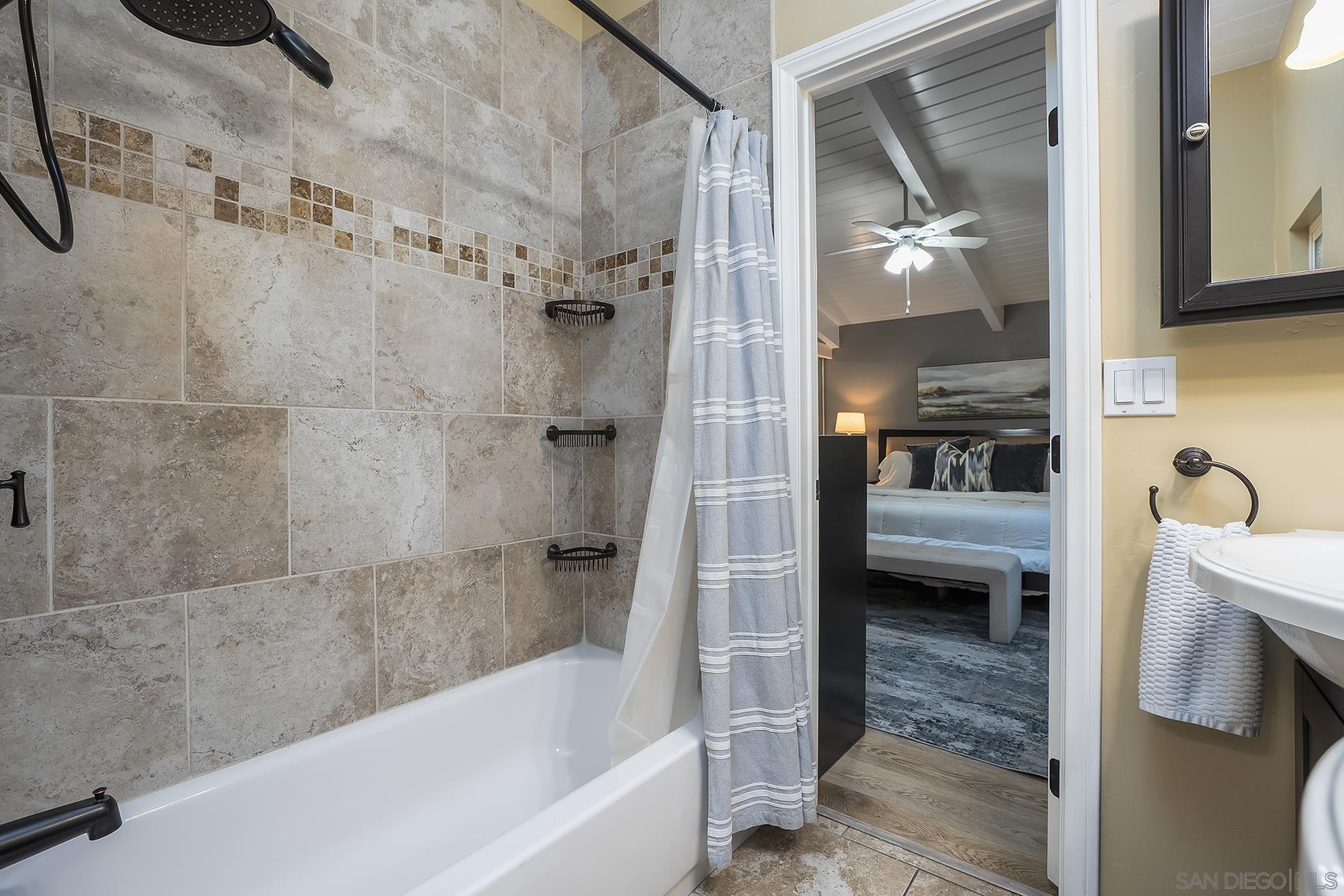 Detail Gallery Image 31 of 71 For 3661  Leland St, San Diego,  CA 92106 - 4 Beds | 2 Baths