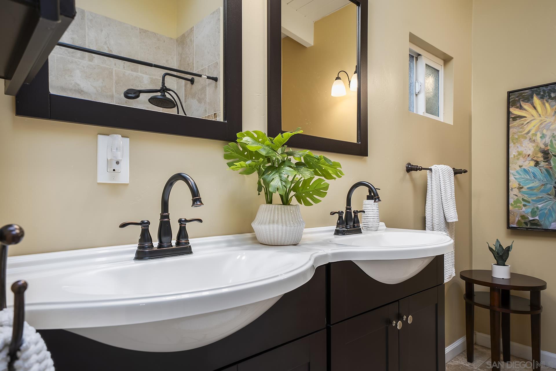 Detail Gallery Image 33 of 71 For 3661  Leland St, San Diego,  CA 92106 - 4 Beds | 2 Baths