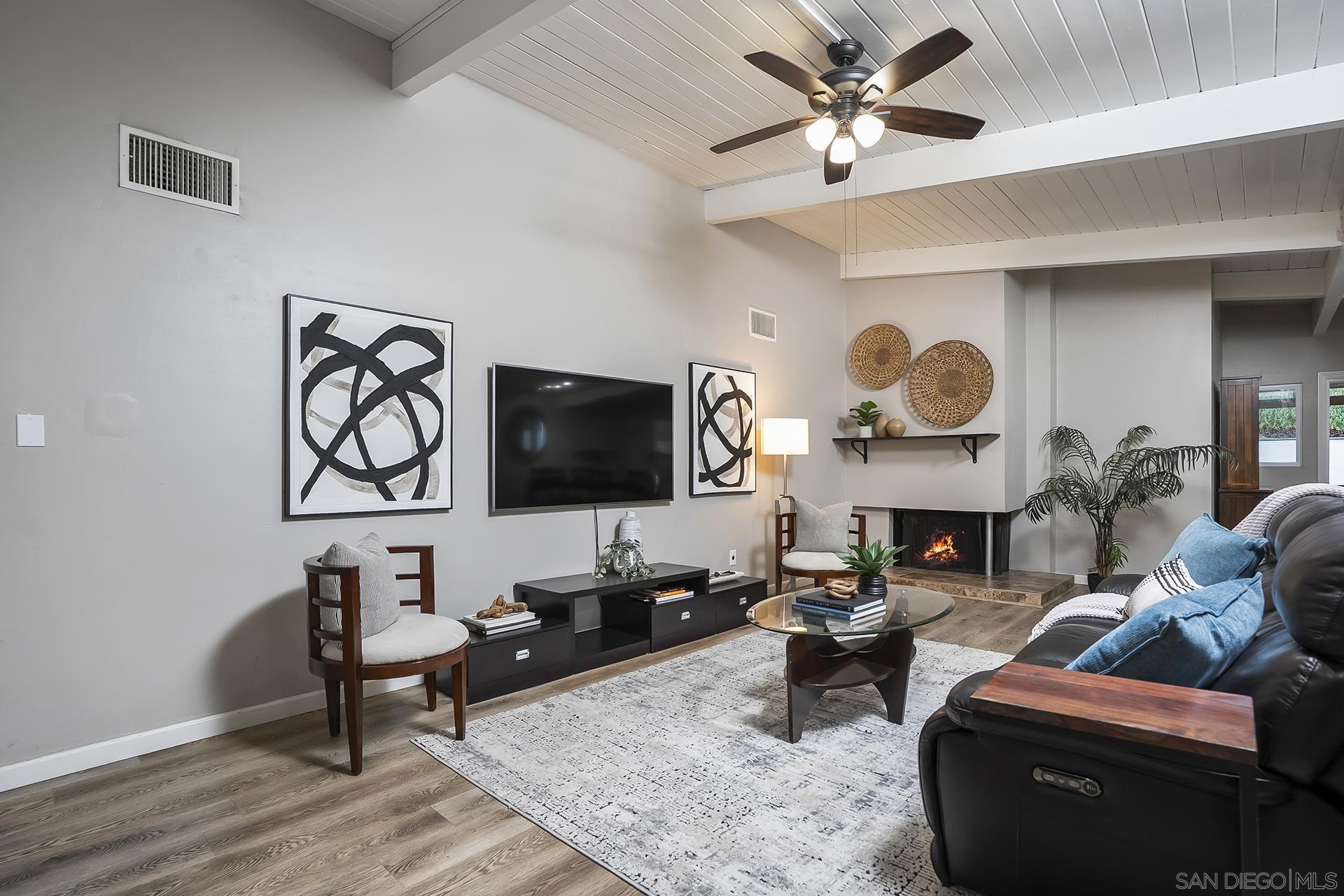 Detail Gallery Image 10 of 71 For 3661  Leland St, San Diego,  CA 92106 - 4 Beds | 2 Baths