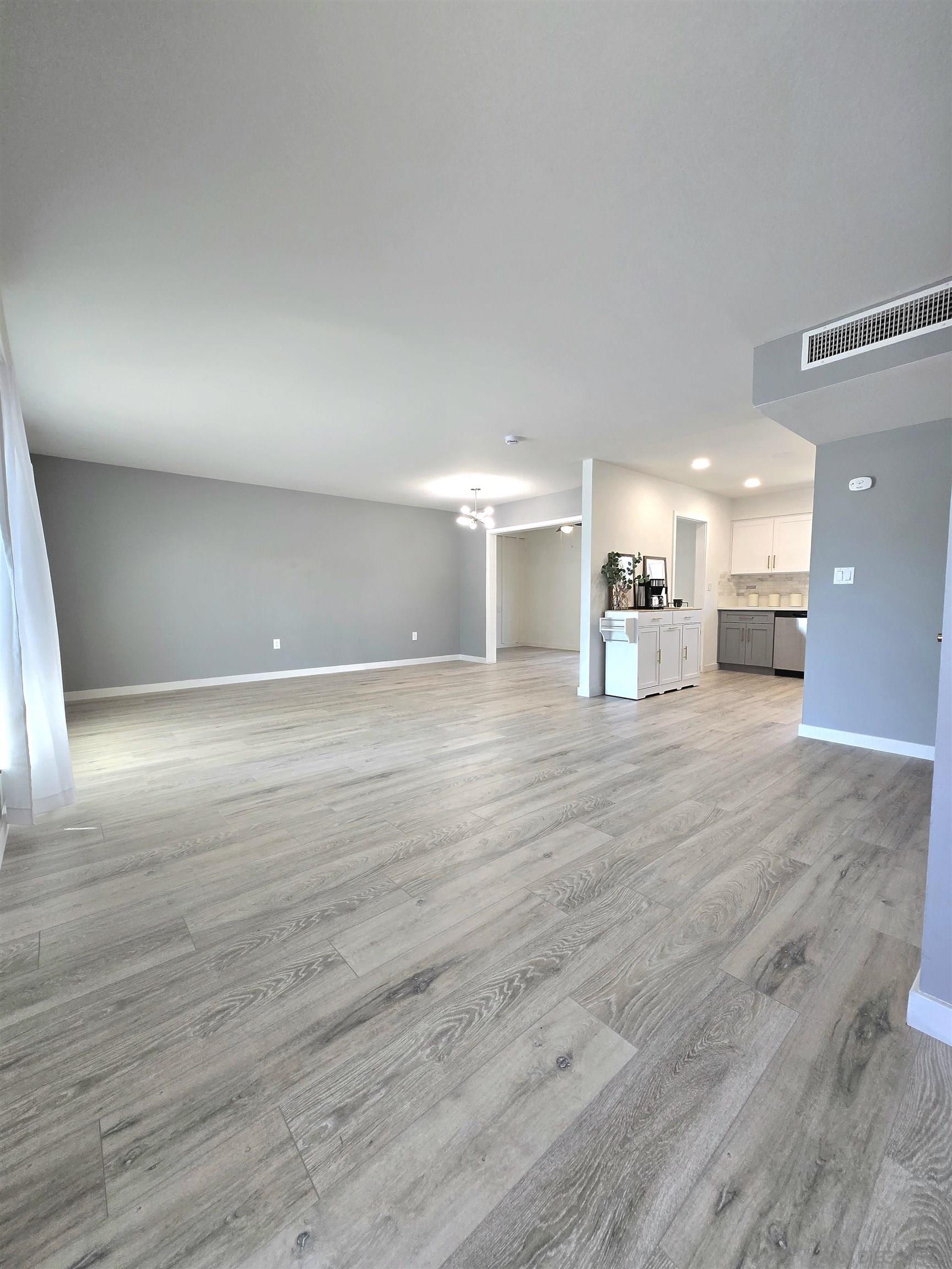 Detail Gallery Image 6 of 30 For 27102  Capilano, Sun City,  CA 92586 - 2 Beds | 1 Baths