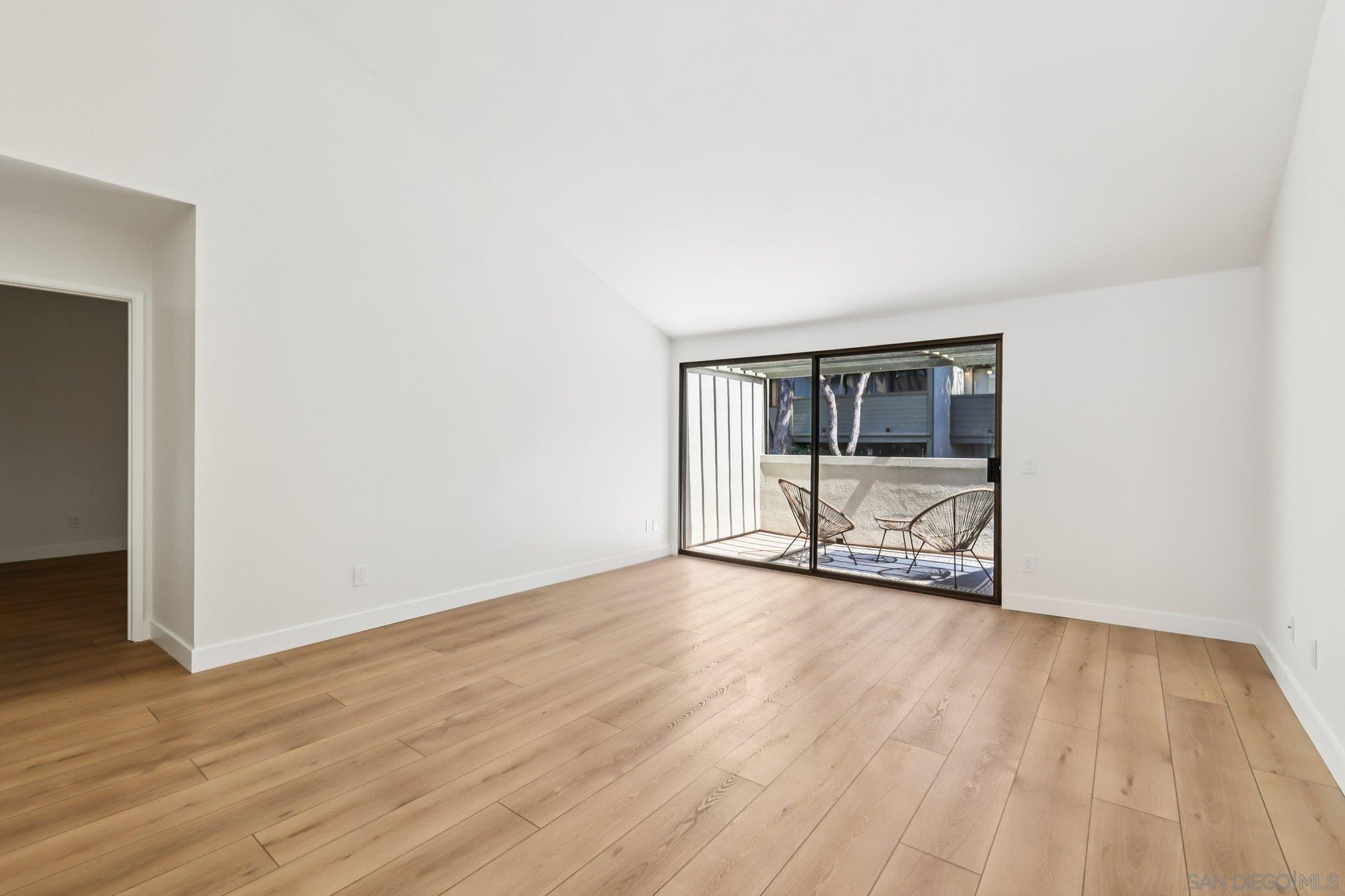 Detail Gallery Image 4 of 48 For 6184  Agee St  #186,  San Diego,  CA 92122 - 2 Beds | 1 Baths