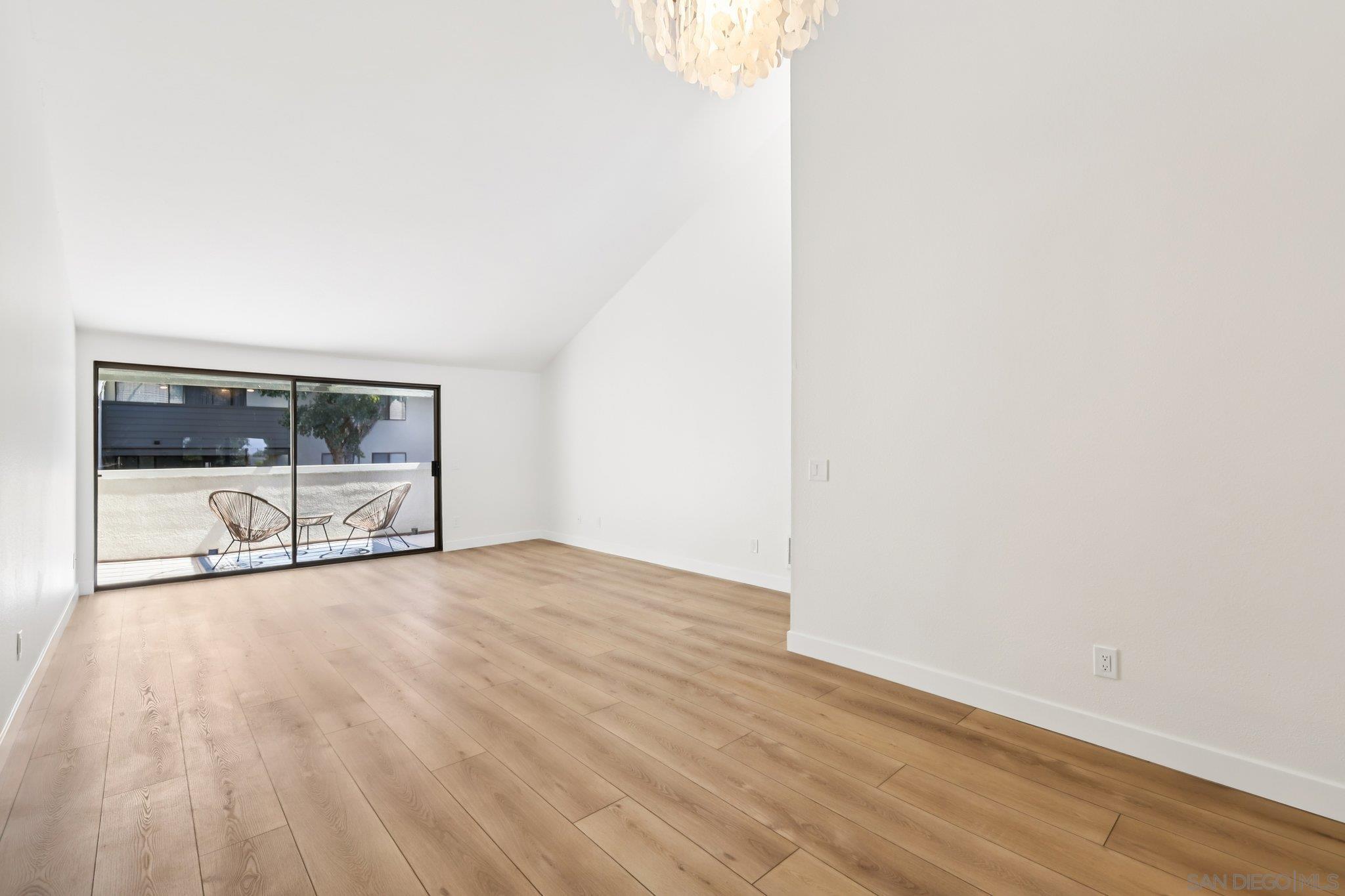 Detail Gallery Image 8 of 48 For 6184  Agee St  #186,  San Diego,  CA 92122 - 2 Beds | 1 Baths