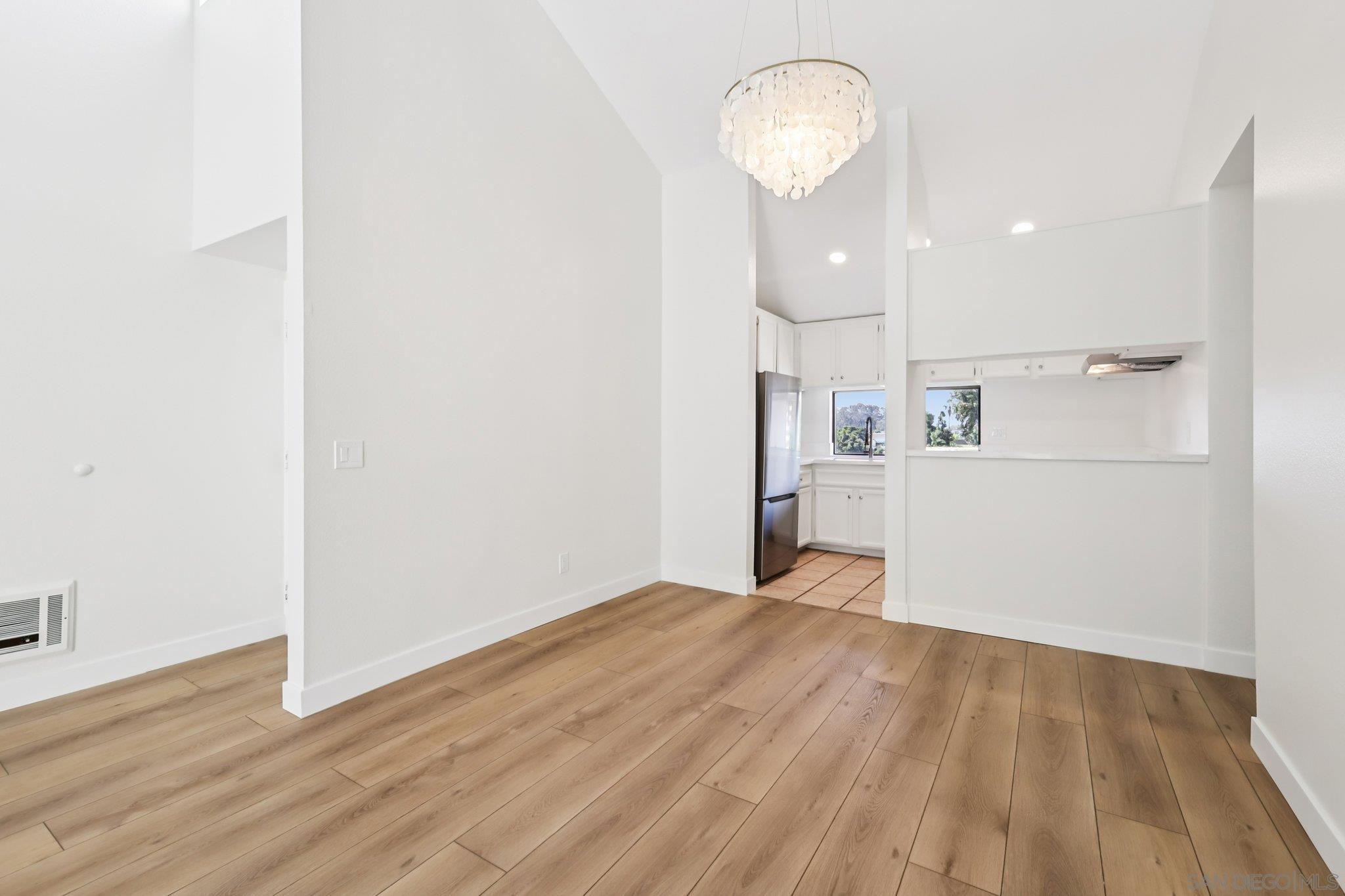 Detail Gallery Image 10 of 48 For 6184  Agee St  #186,  San Diego,  CA 92122 - 2 Beds | 1 Baths