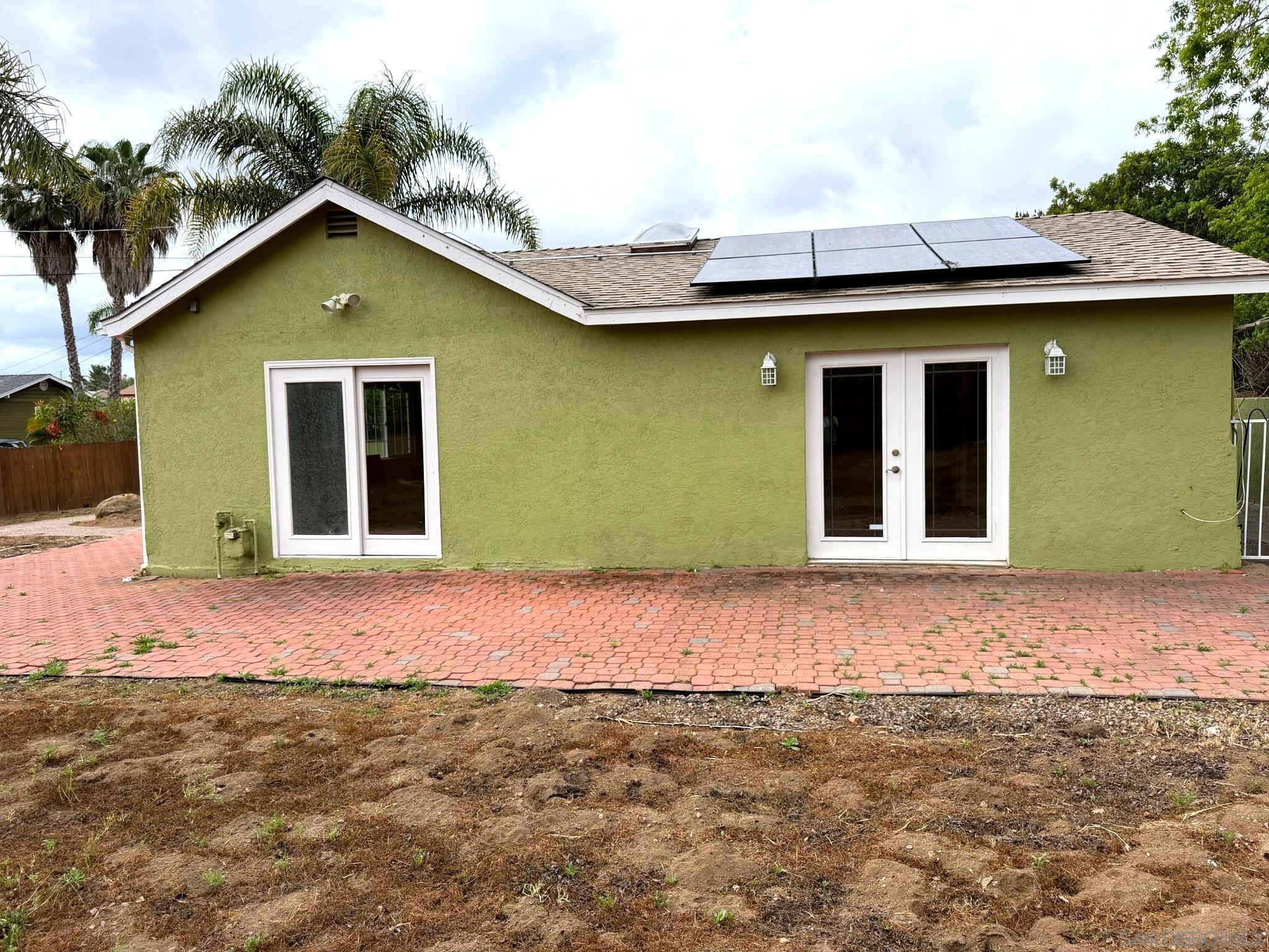 Detail Gallery Image 13 of 32 For 469  Lado De Loma Dr., Vista,  CA 92083 - 4 Beds | 2 Baths